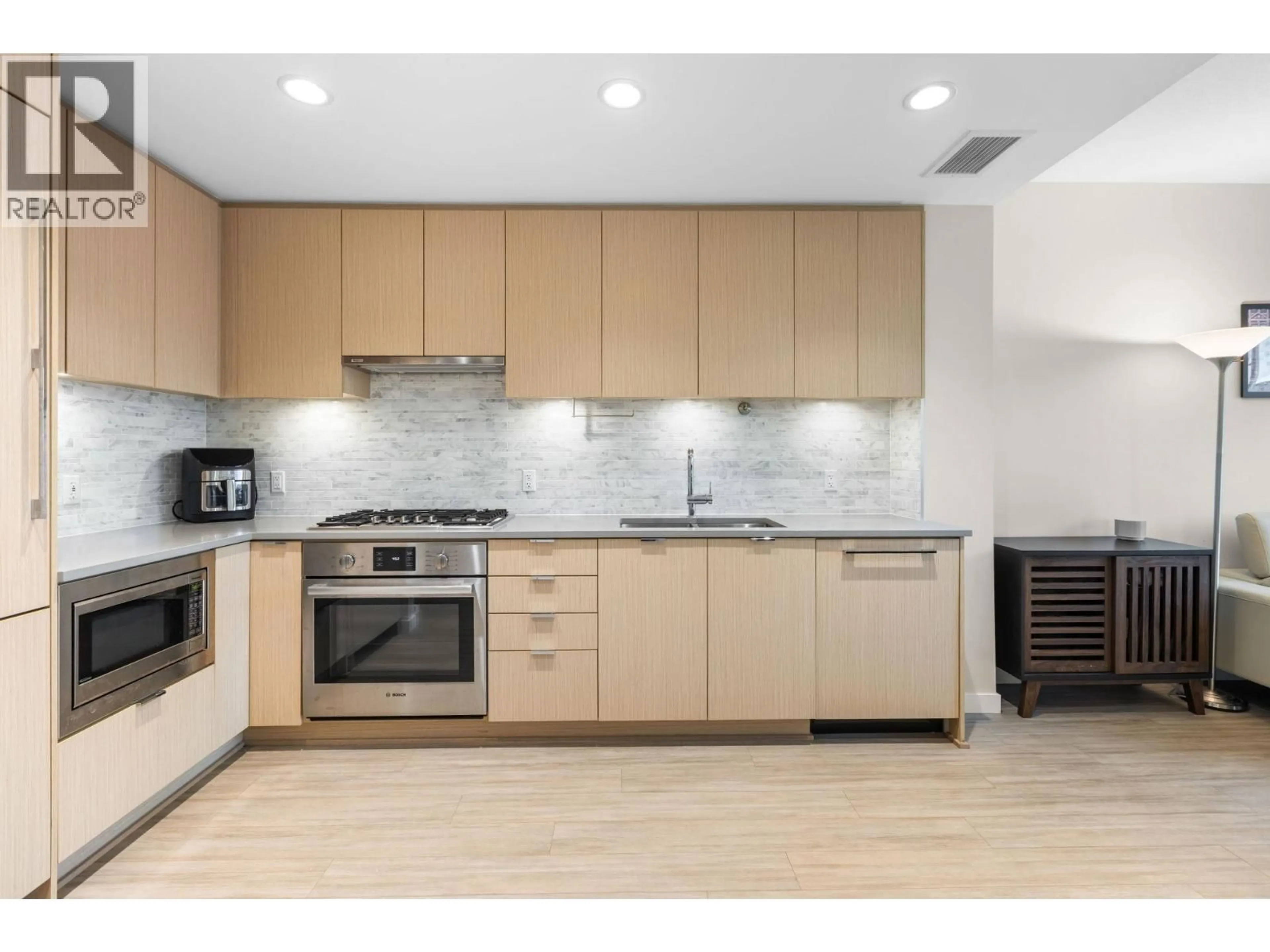 Standard kitchen, unknown for 518 - 9213 ODLIN ROAD, Richmond British Columbia V6X0V5