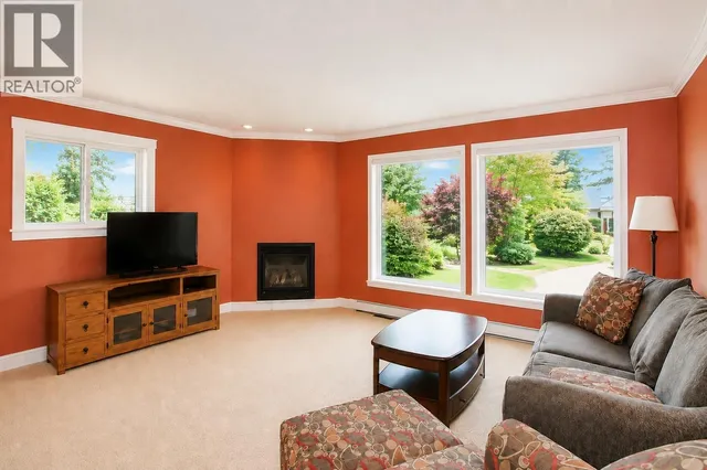 6440 DOUGLAS STREET, West Vancouver 3