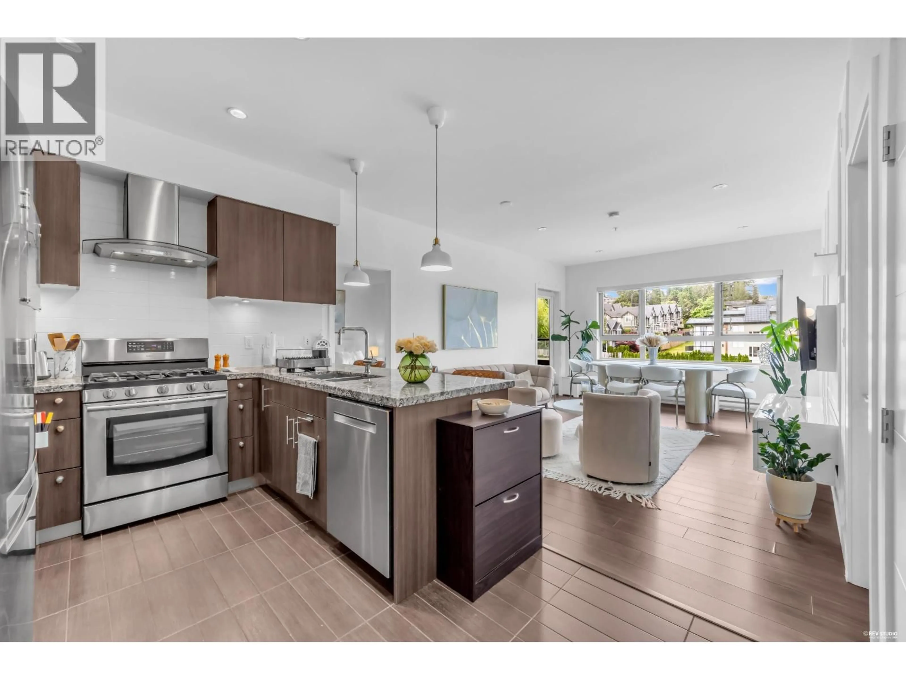 Open concept kitchen, unknown for 401 - 5688 HASTINGS STREET, Burnaby British Columbia V5B1R4