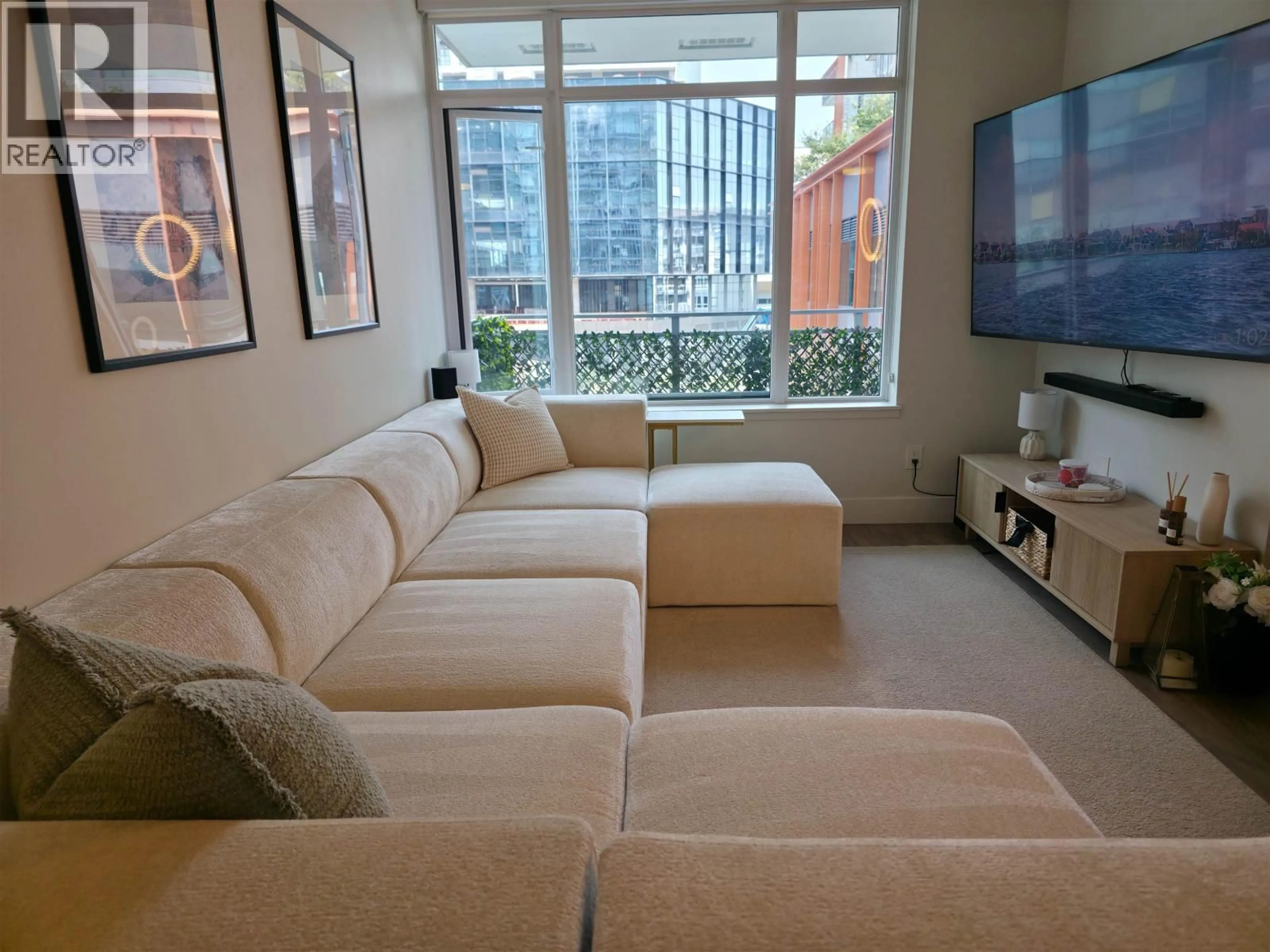 Living room with furniture, unknown for 507 - 258 NELSON'S COURT, New Westminster British Columbia V3L0J9