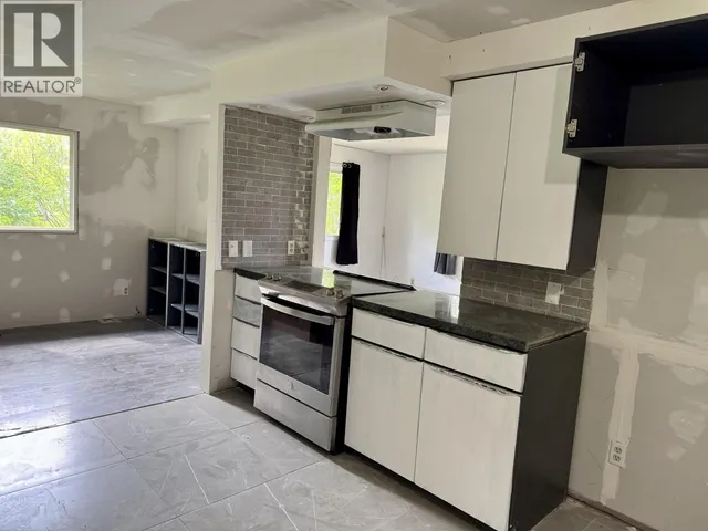 204 3RD AVENUE, Fort St. James 4