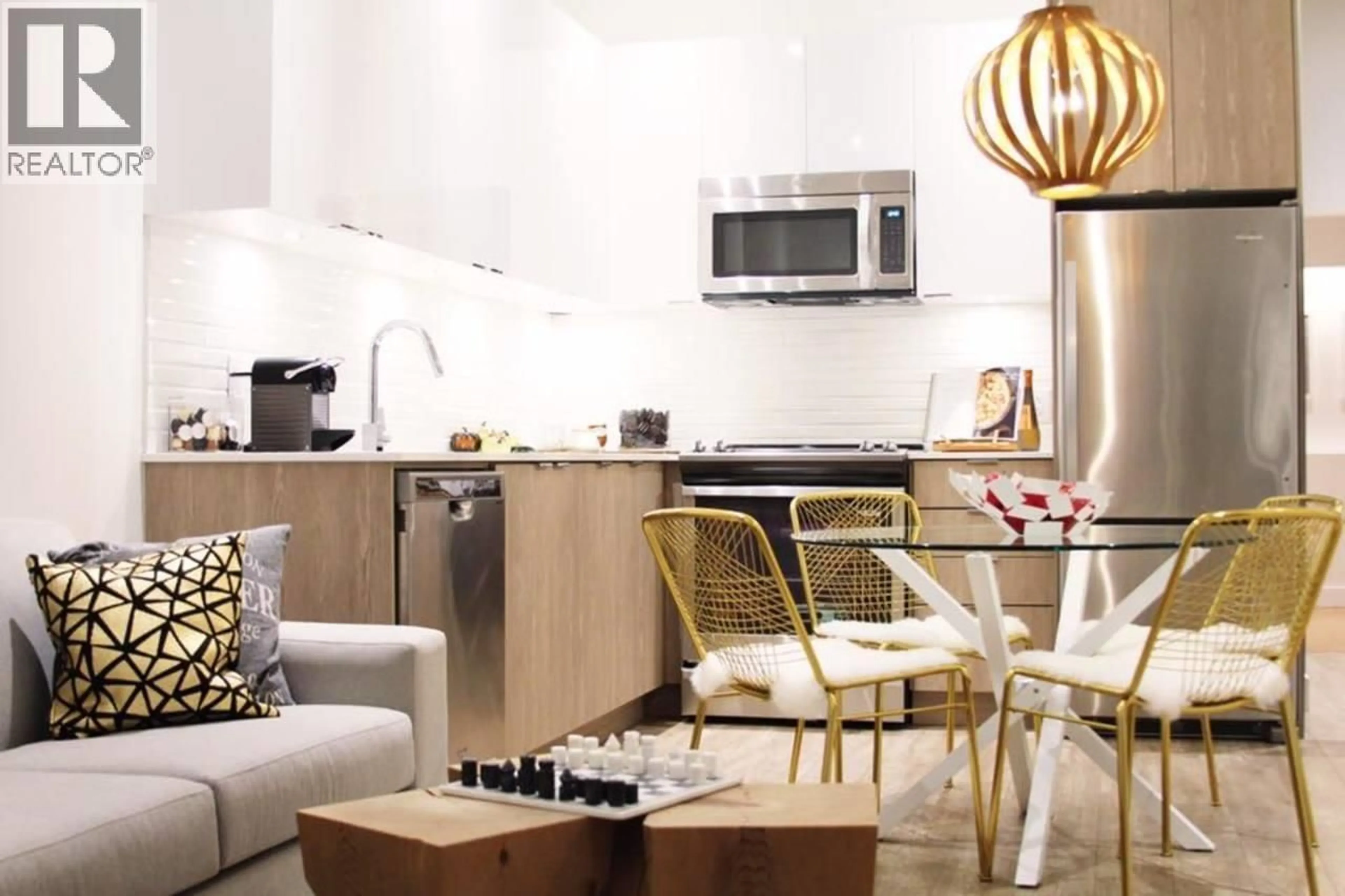 Open concept kitchen, unknown for 314 - 37881 CLEVELAND AVENUE, Squamish British Columbia V8B0Z7