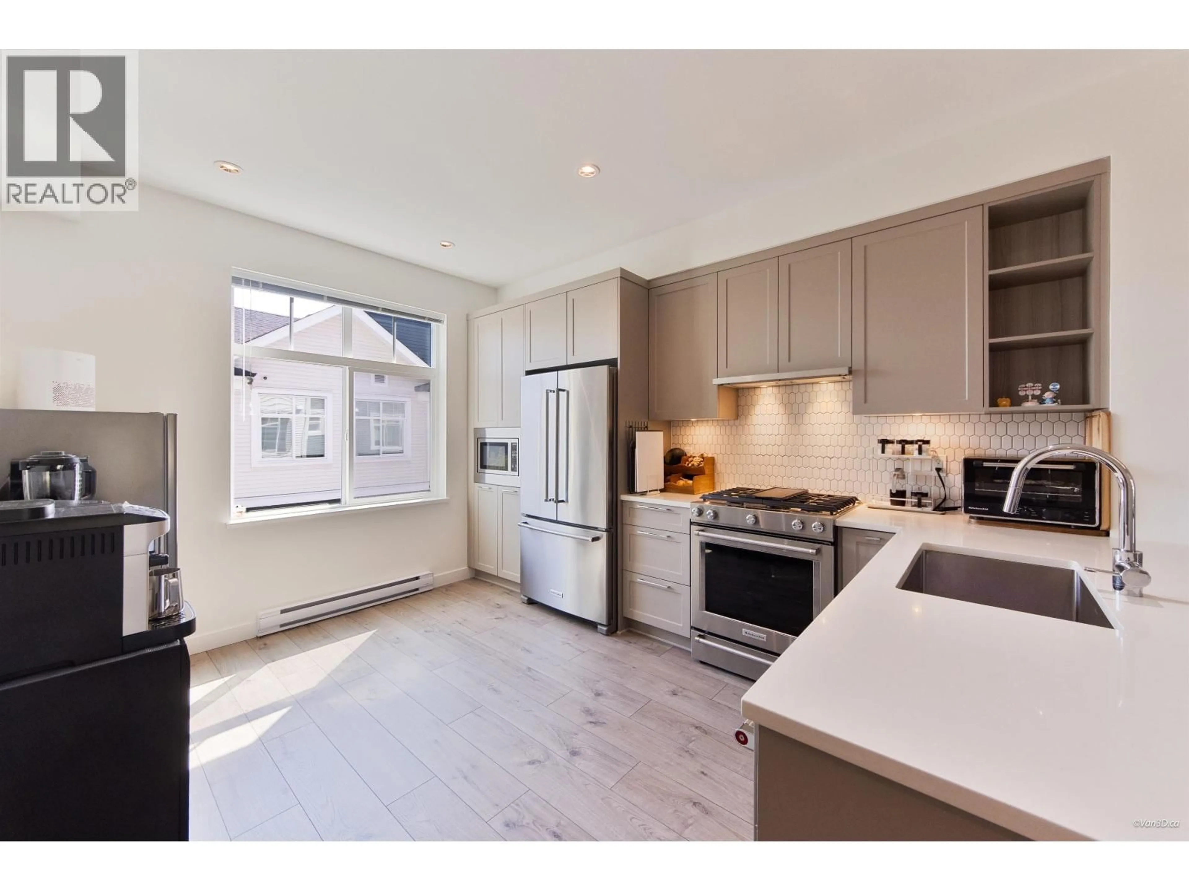 Open concept kitchen, unknown for 131 - 3565 BAYCREST AVENUE, Coquitlam British Columbia V3B0R7