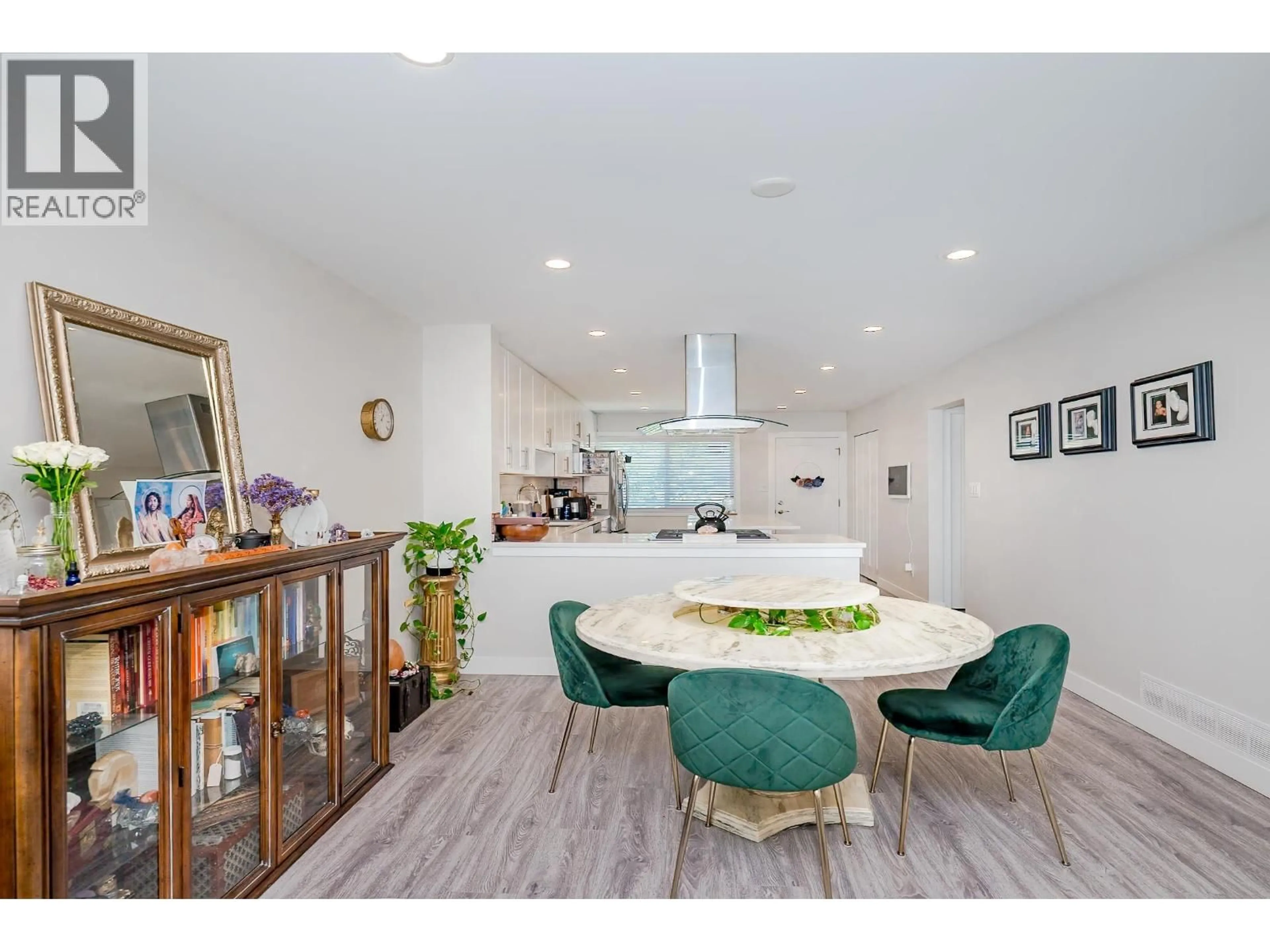 Open concept kitchen, unknown for 10551 ANAHIM DRIVE, Richmond British Columbia V7A3C6