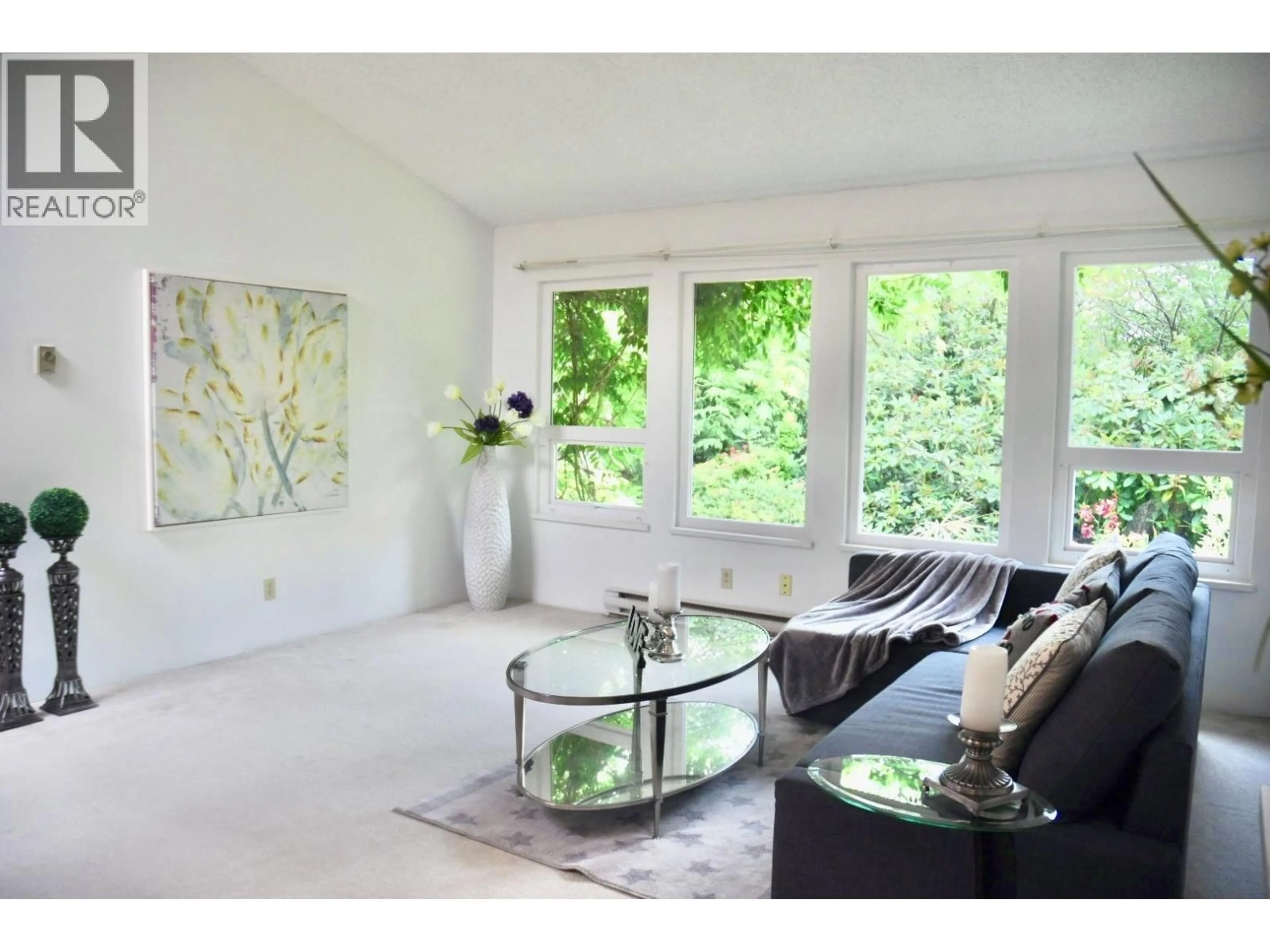 Living room with furniture, unknown for 1205 CYPRESS PLACE, Port Moody British Columbia V3H3Y7