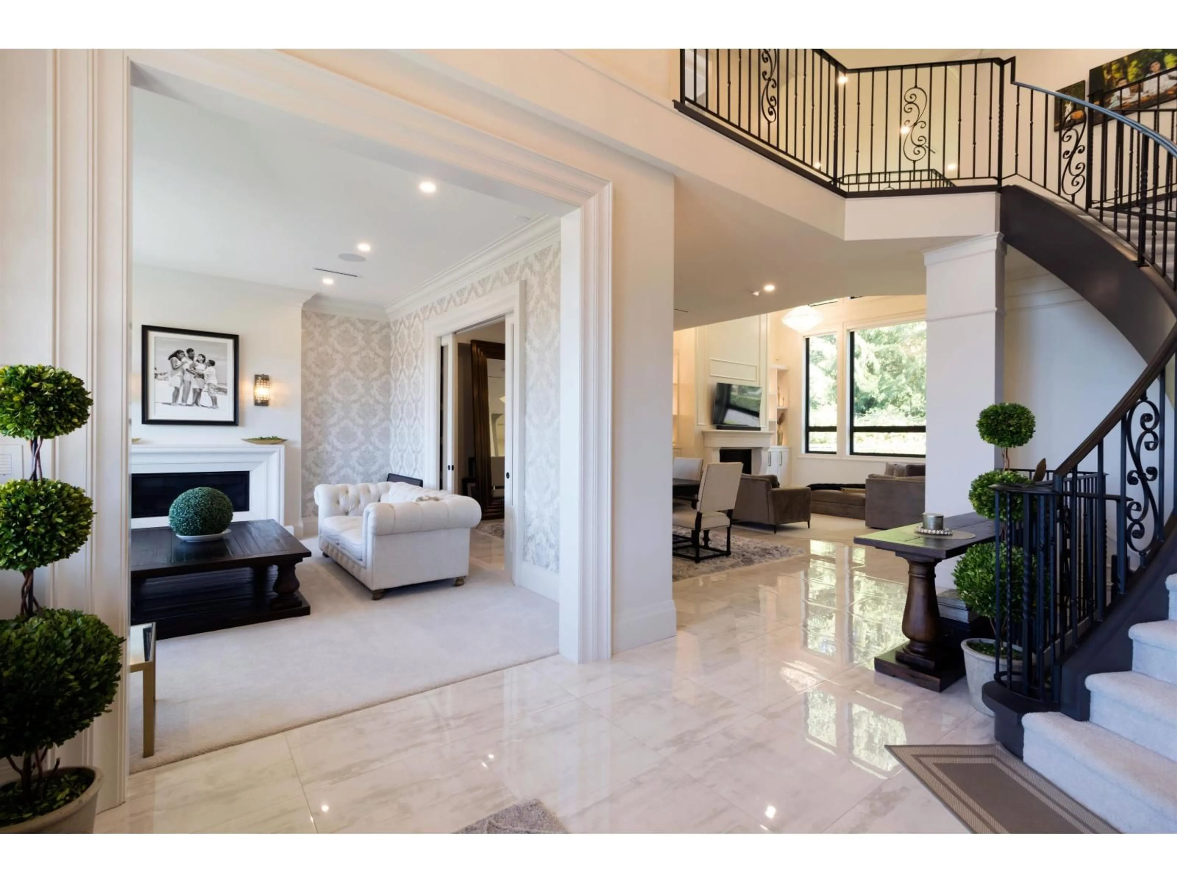 Indoor foyer for 2886 165B STREET, Surrey British Columbia V3Z0X9