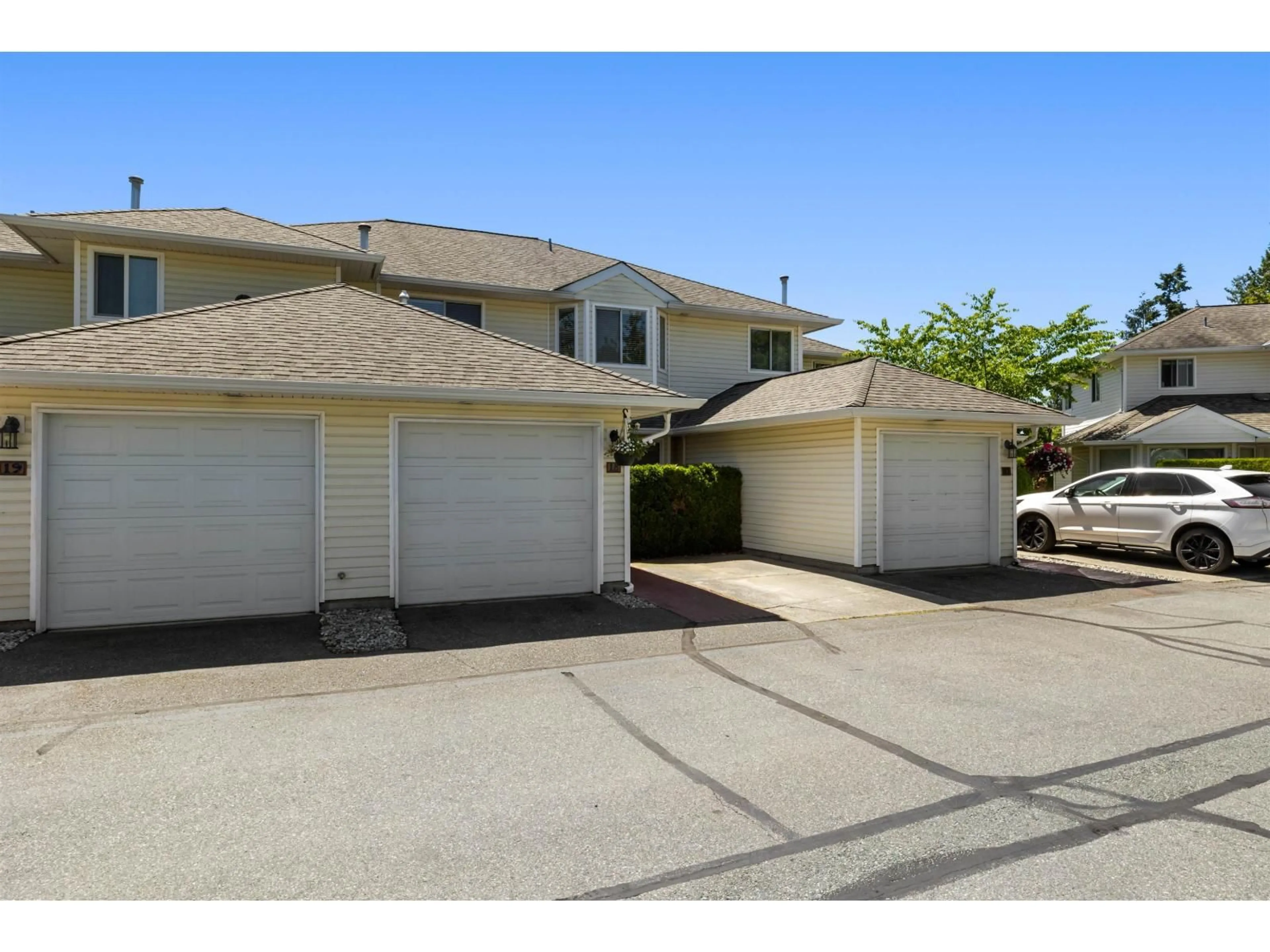 Unknown for 18 - 21928 48 AVENUE, Langley British Columbia V3A8H1
