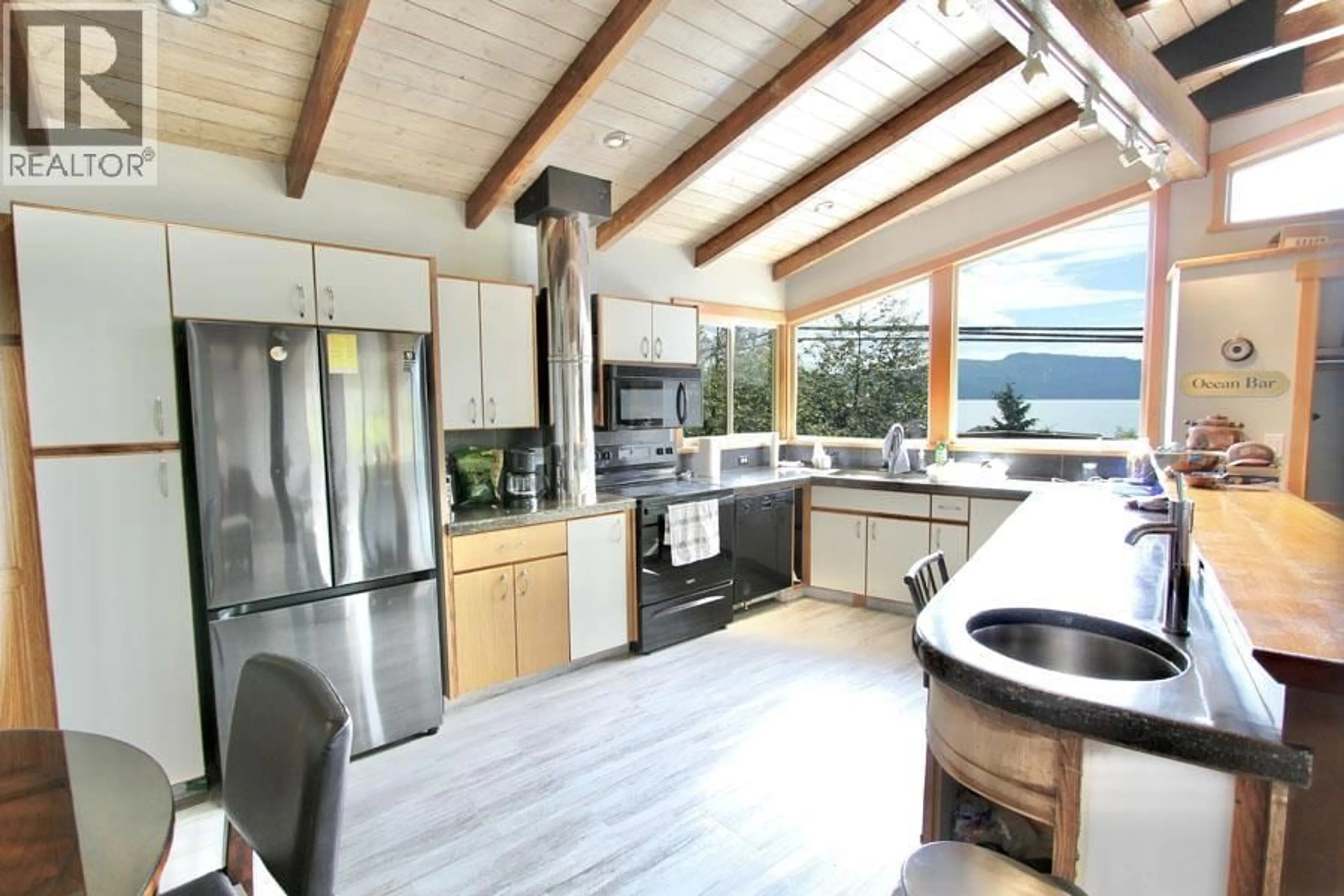 Open concept kitchen, unknown for 3409 OCEANVIEW DRIVE, Daajing Giids City British Columbia V0T1S0