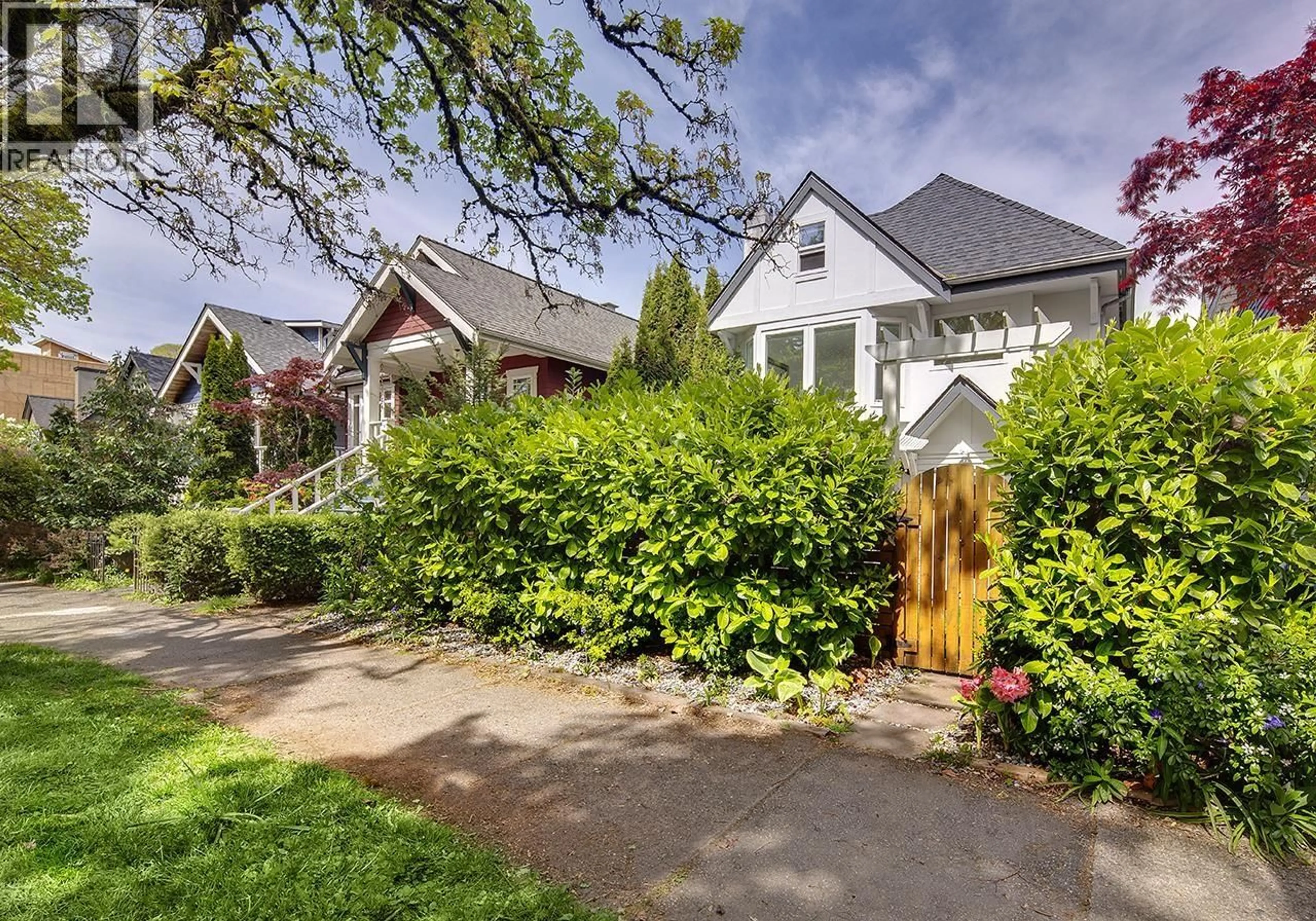 Unknown for 2977 6TH AVENUE, Vancouver British Columbia V6K1X4