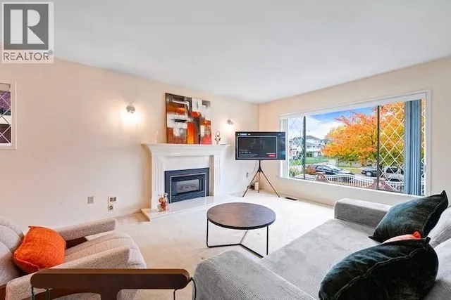 3136 53RD AVENUE, Vancouver 5