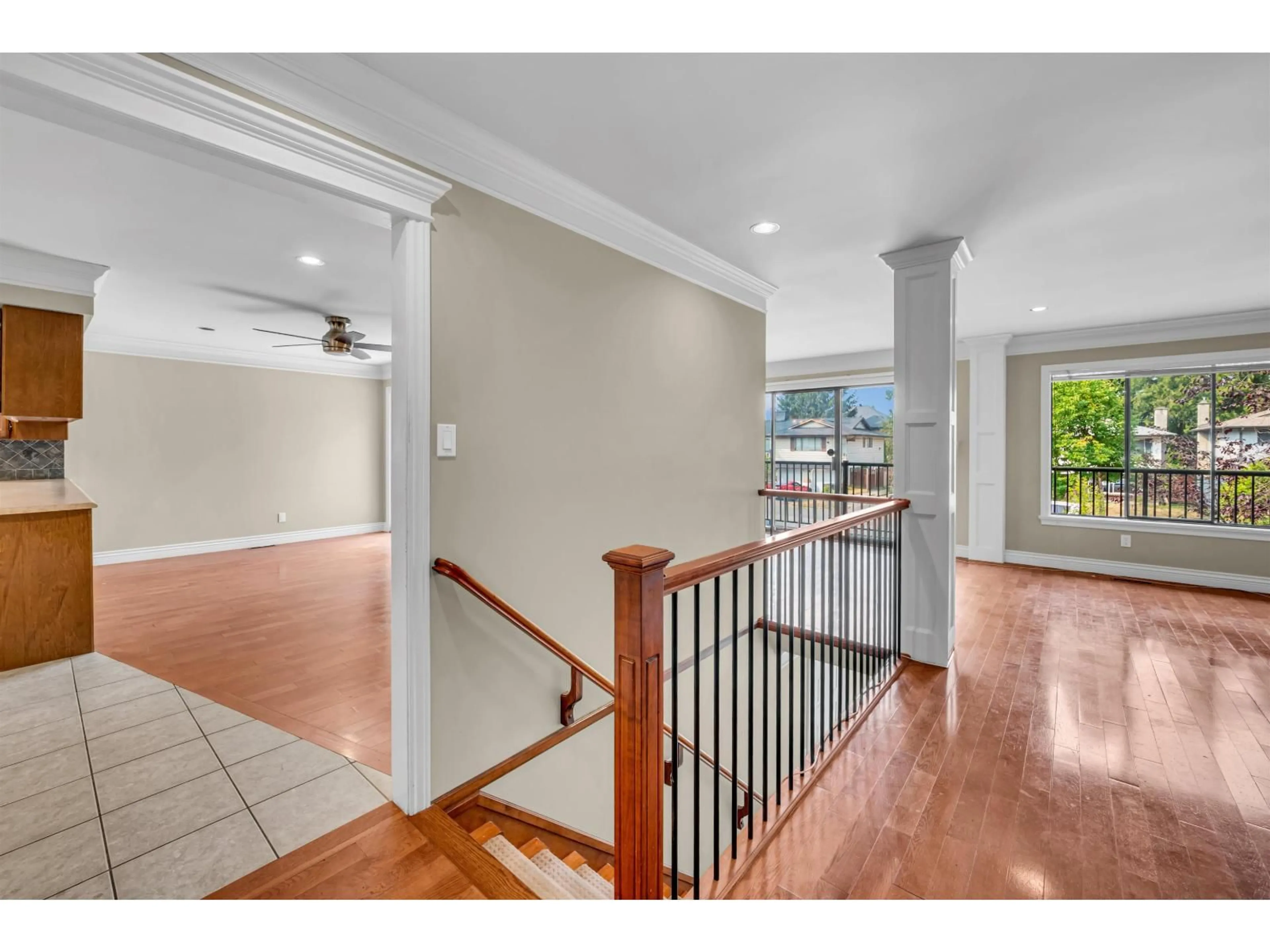 Unknown for 14654 102 AVENUE, Surrey British Columbia V3R7E5