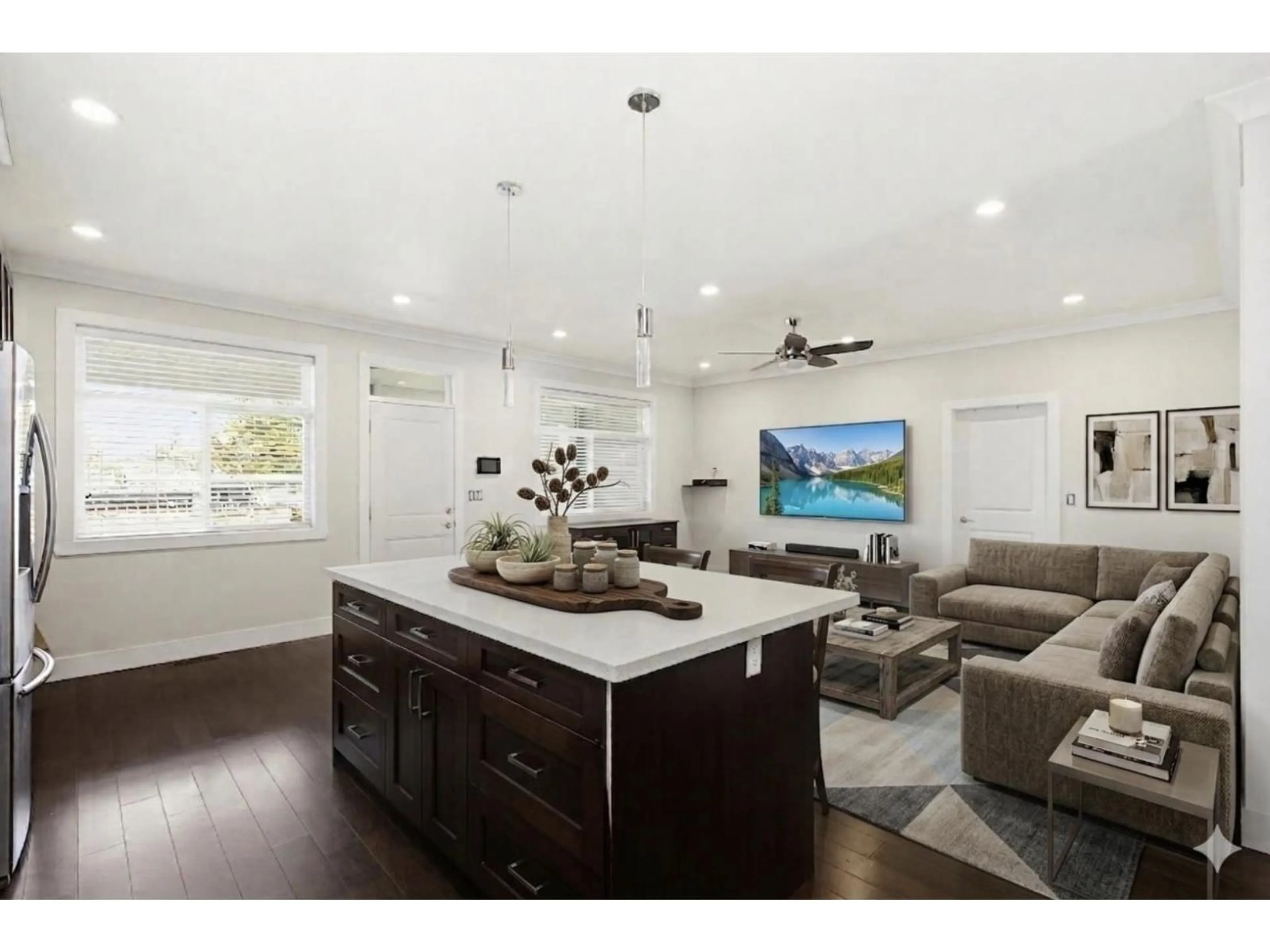 Open concept kitchen, wood/laminate floor for 32141 HILLCREST AVENUE, Mission British Columbia V2V1L3