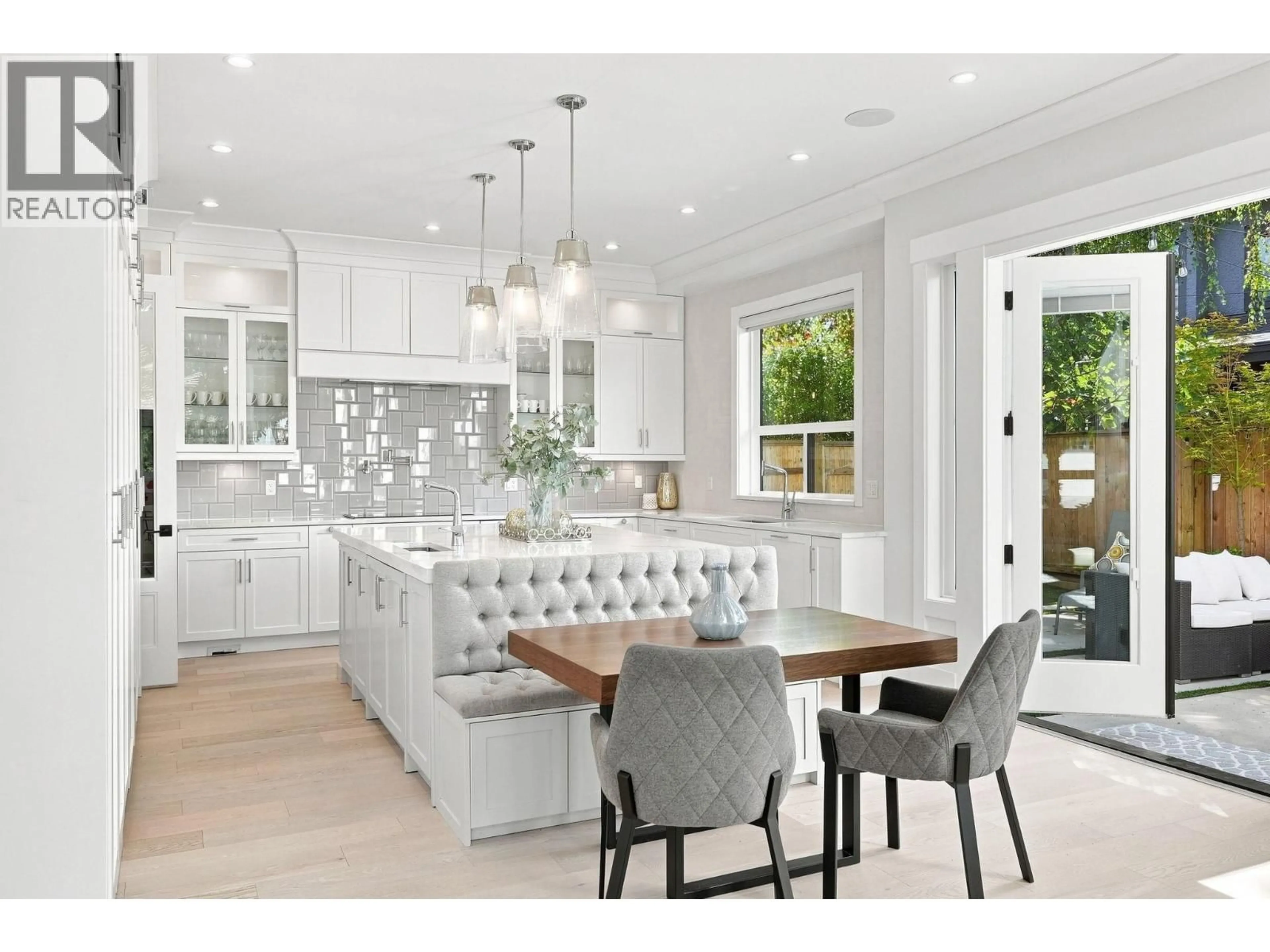 Open concept kitchen, ceramic/tile floor for 11540 PELICAN COURT, Richmond British Columbia V7E3P4