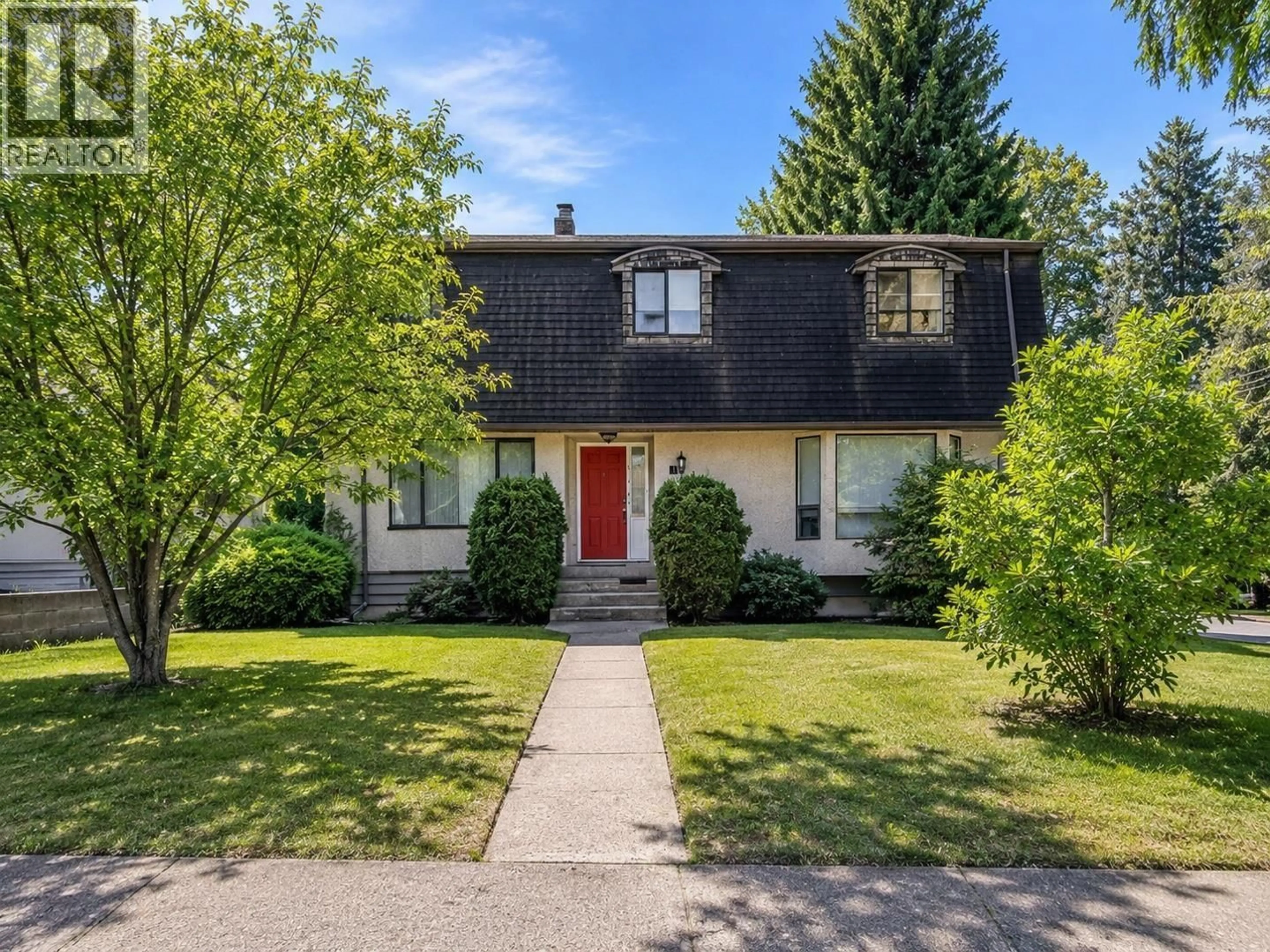 Home with vinyl exterior material, street for 7507 WRIGHT STREET, Burnaby British Columbia V3N3W5