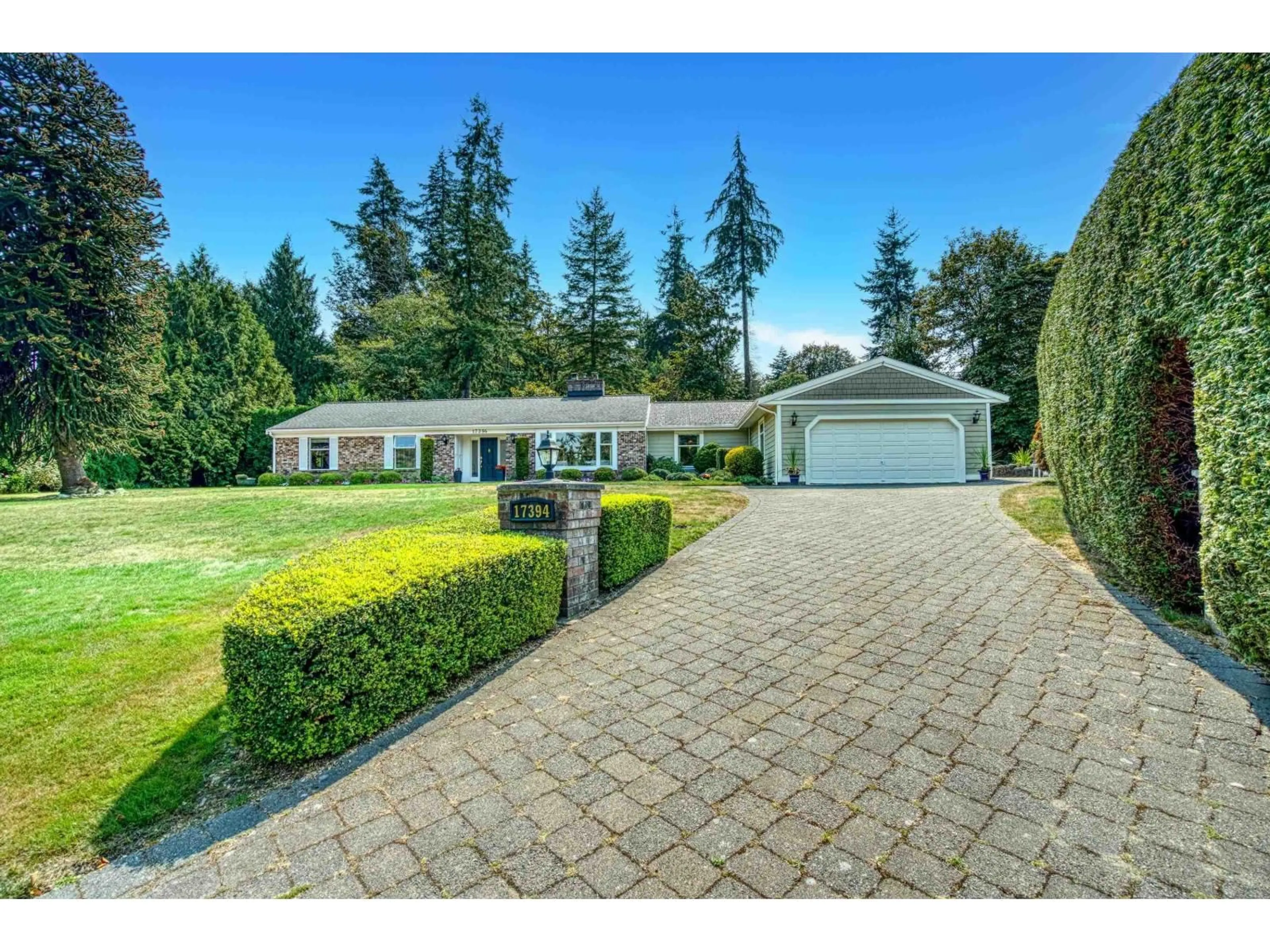 A pic from outside/outdoor area/front of a property/back of a property/a pic from drone, street for 17394 28A AVENUE, Surrey British Columbia V3Z0E7