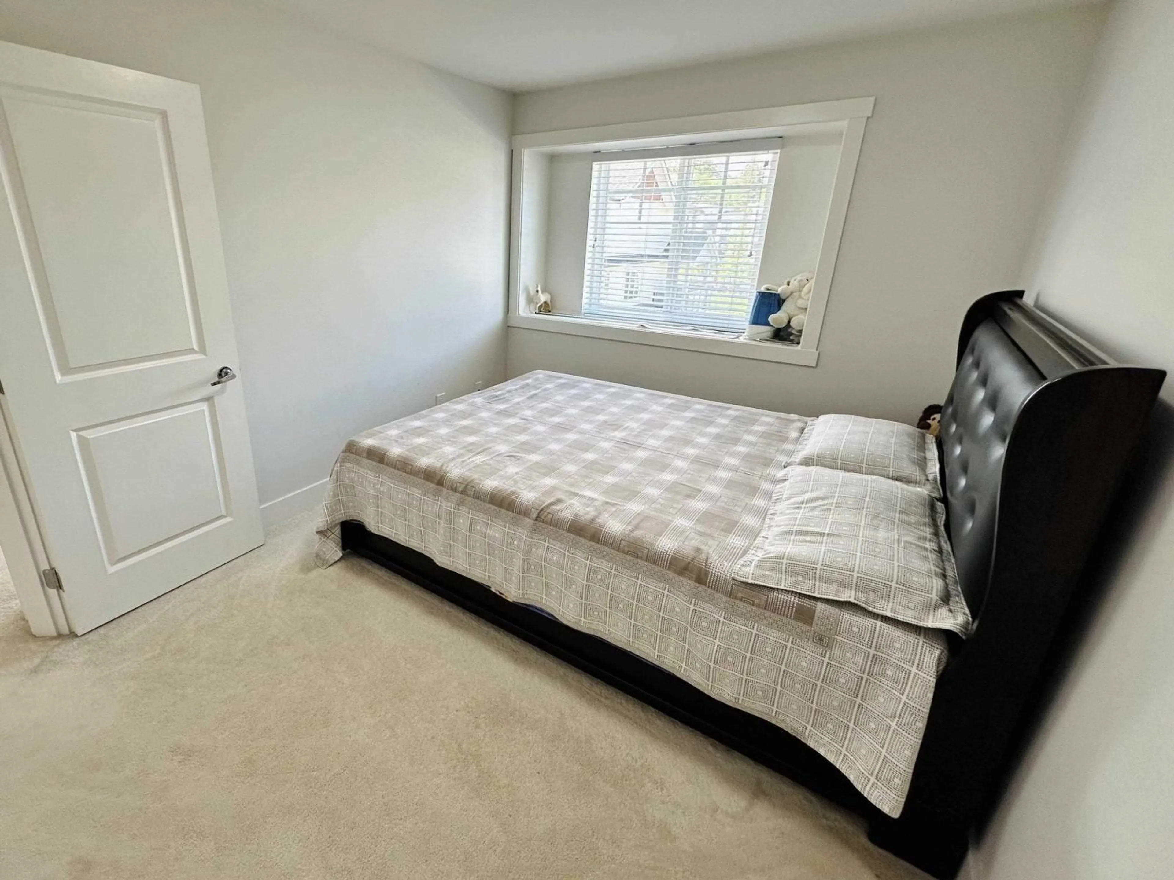 A pic of a room for 176 - 13898 64 AVENUE, Surrey British Columbia V3W1L6
