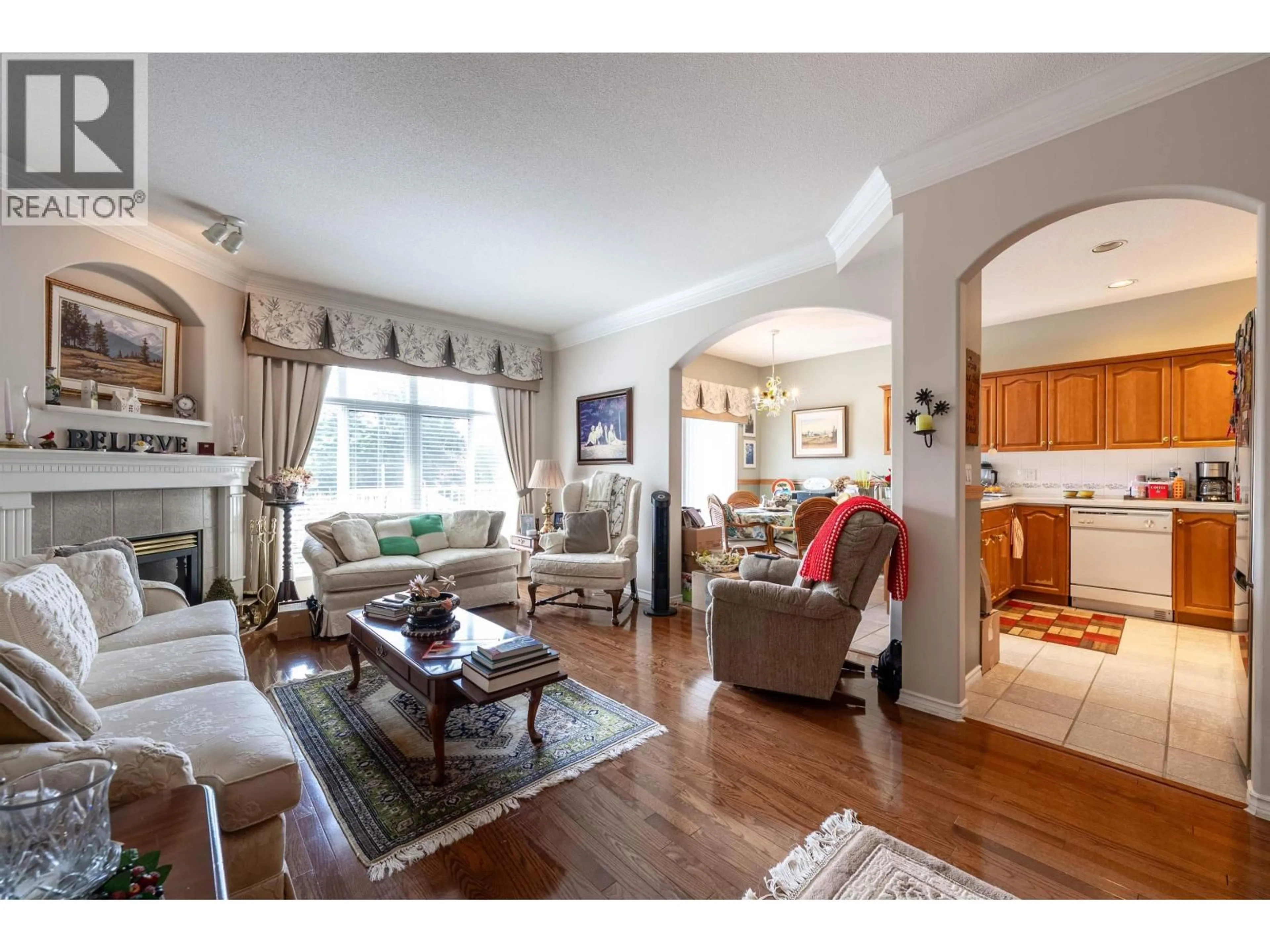Living room with furniture, unknown for 4 - 11358 COTTONWOOD DRIVE DRIVE, Maple Ridge British Columbia V2X5V5