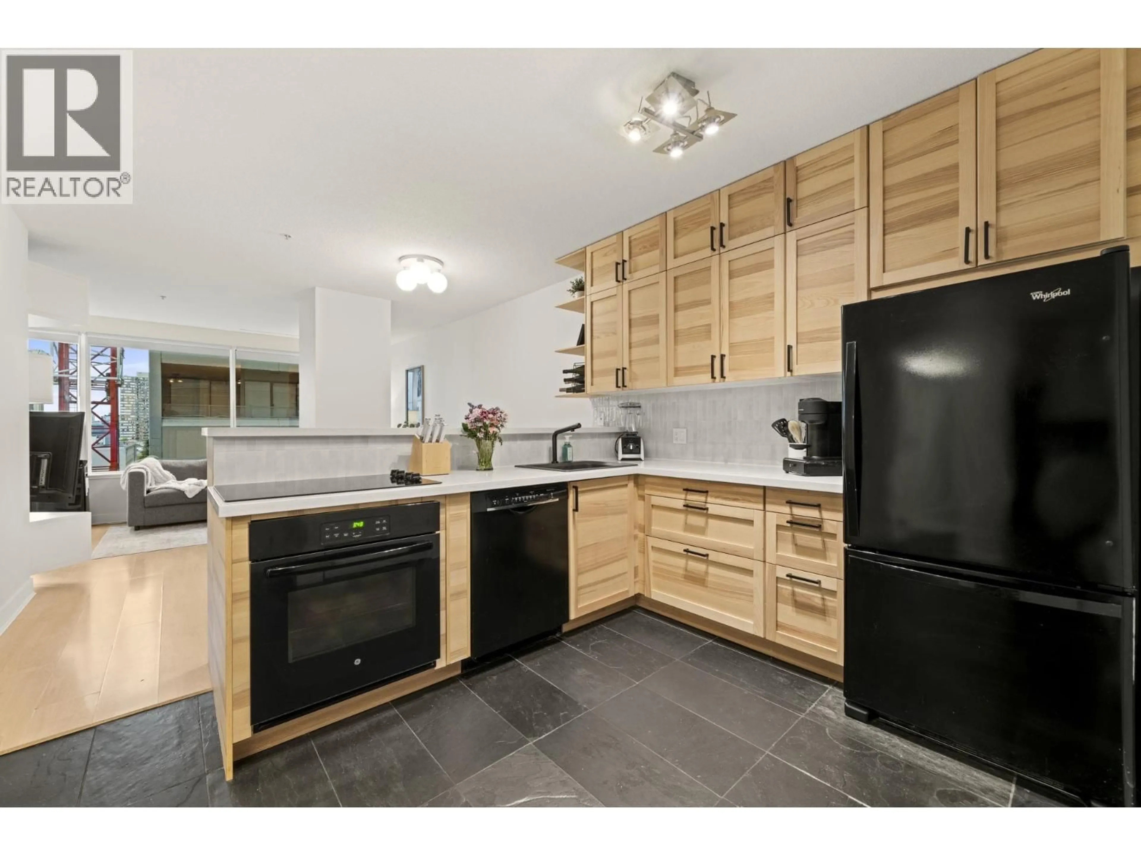 Standard kitchen, unknown for 808 - 1177 HORNBY STREET, Vancouver British Columbia V6Z2E9