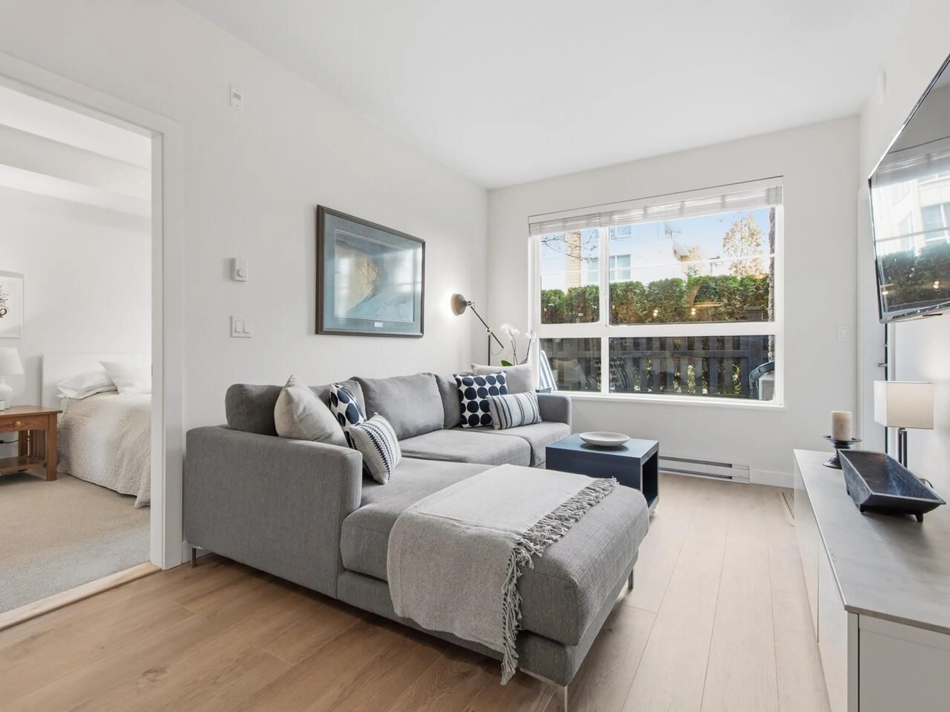 Living room with furniture, unknown for 109 - 20829 77A AVENUE, Langley British Columbia V2Y0Y5
