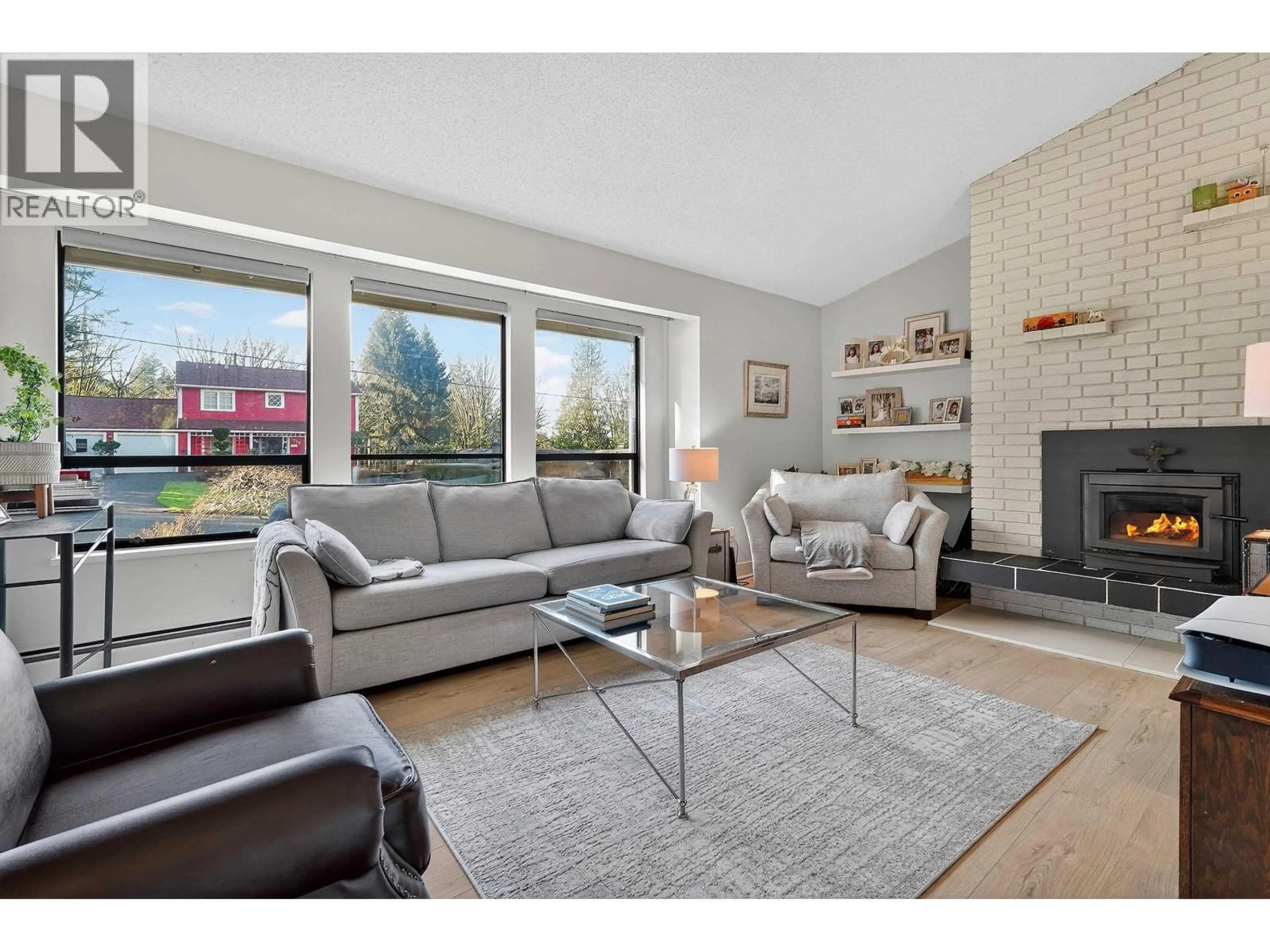Living room with furniture, unknown for 1838 HARBOUR DRIVE, Coquitlam British Columbia V3J5W7