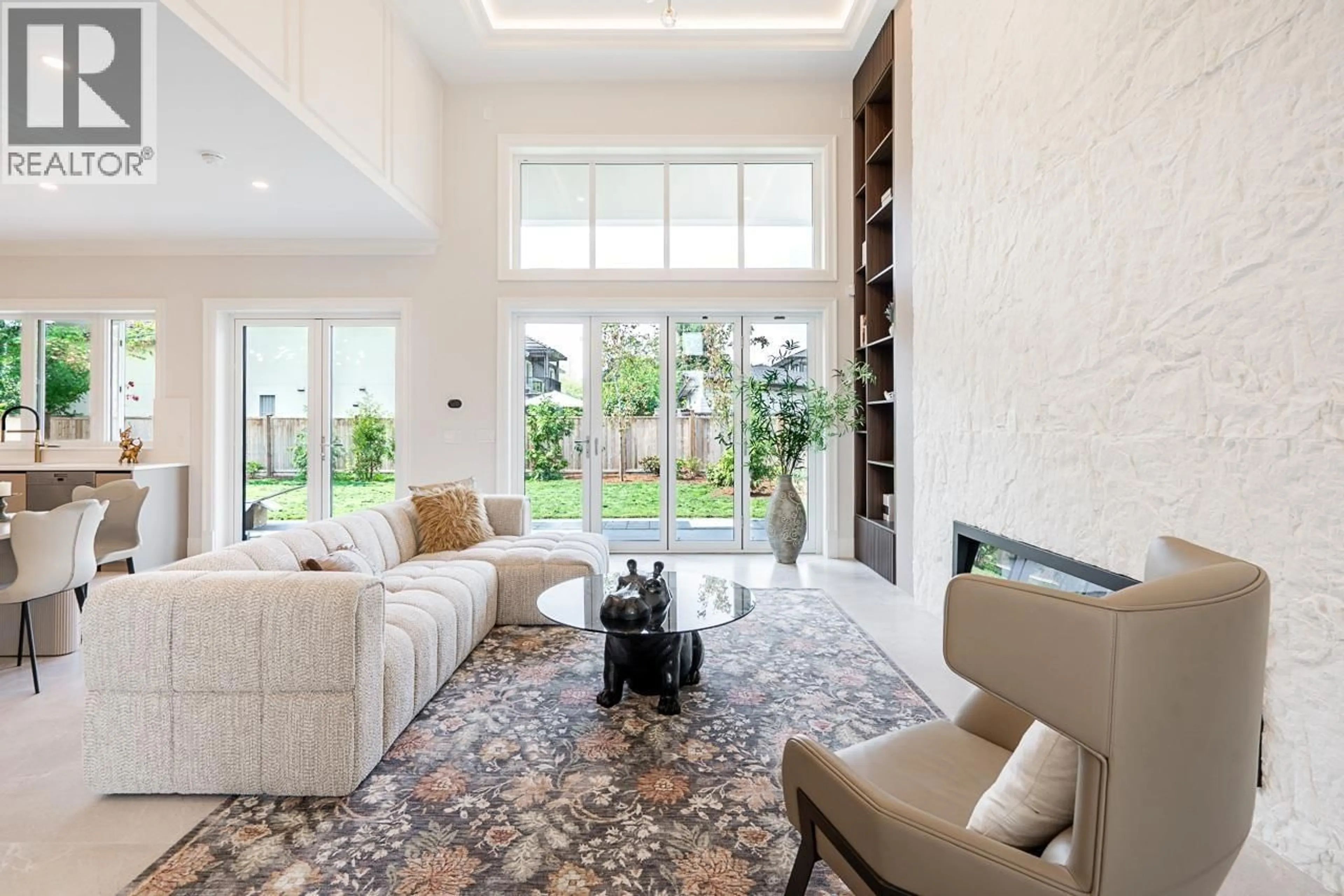 Living room with furniture, ceramic/tile floor for 9340 PINEWELL CRESCENT, Richmond British Columbia V7A2C6