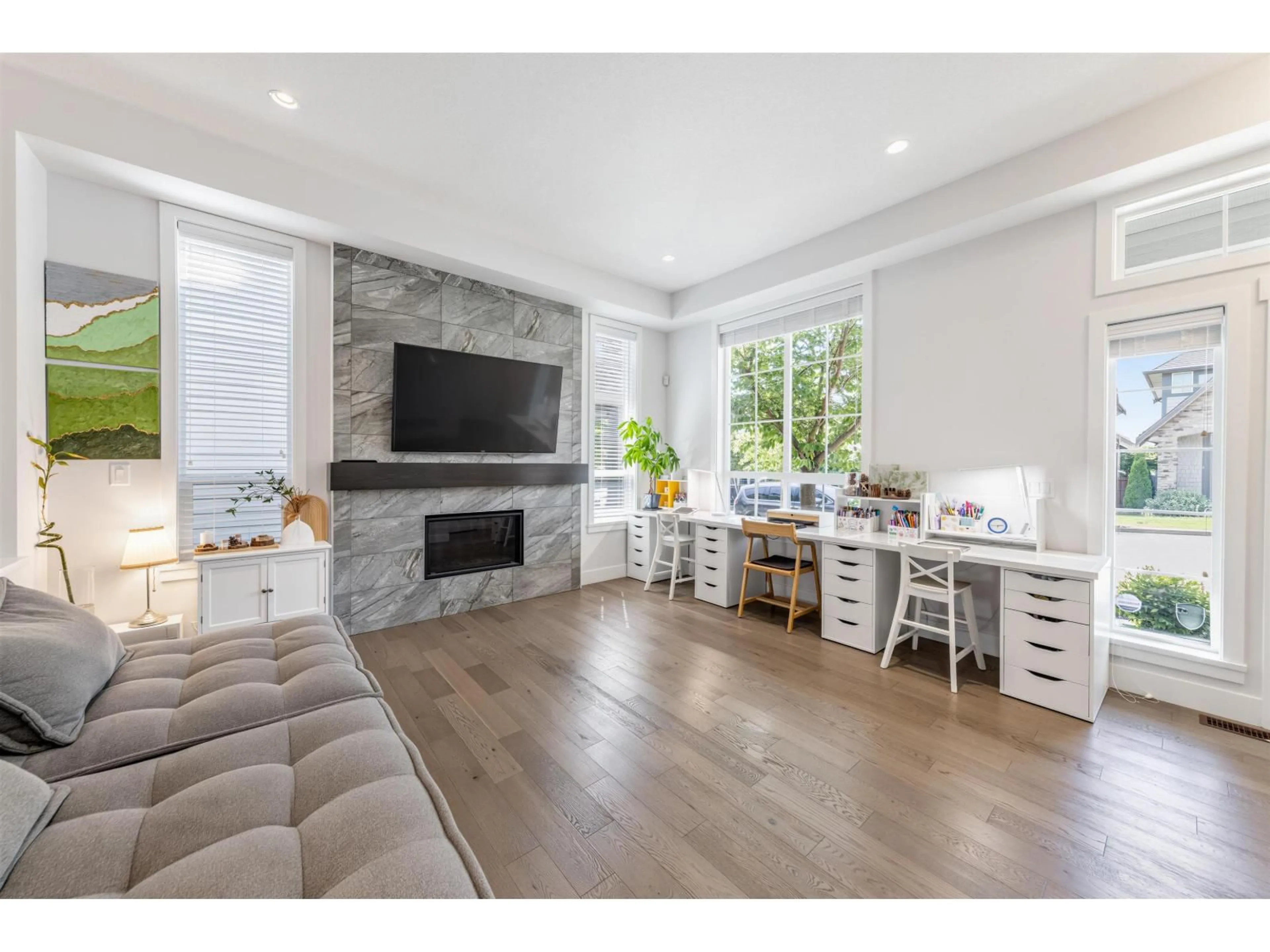 Unknown for 2136 165B STREET, Surrey British Columbia V3Z0V6