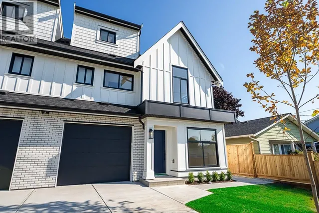 4945 44 AVENUE, Delta 2