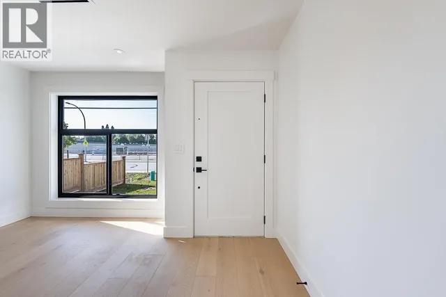4945 44 AVENUE, Delta 4