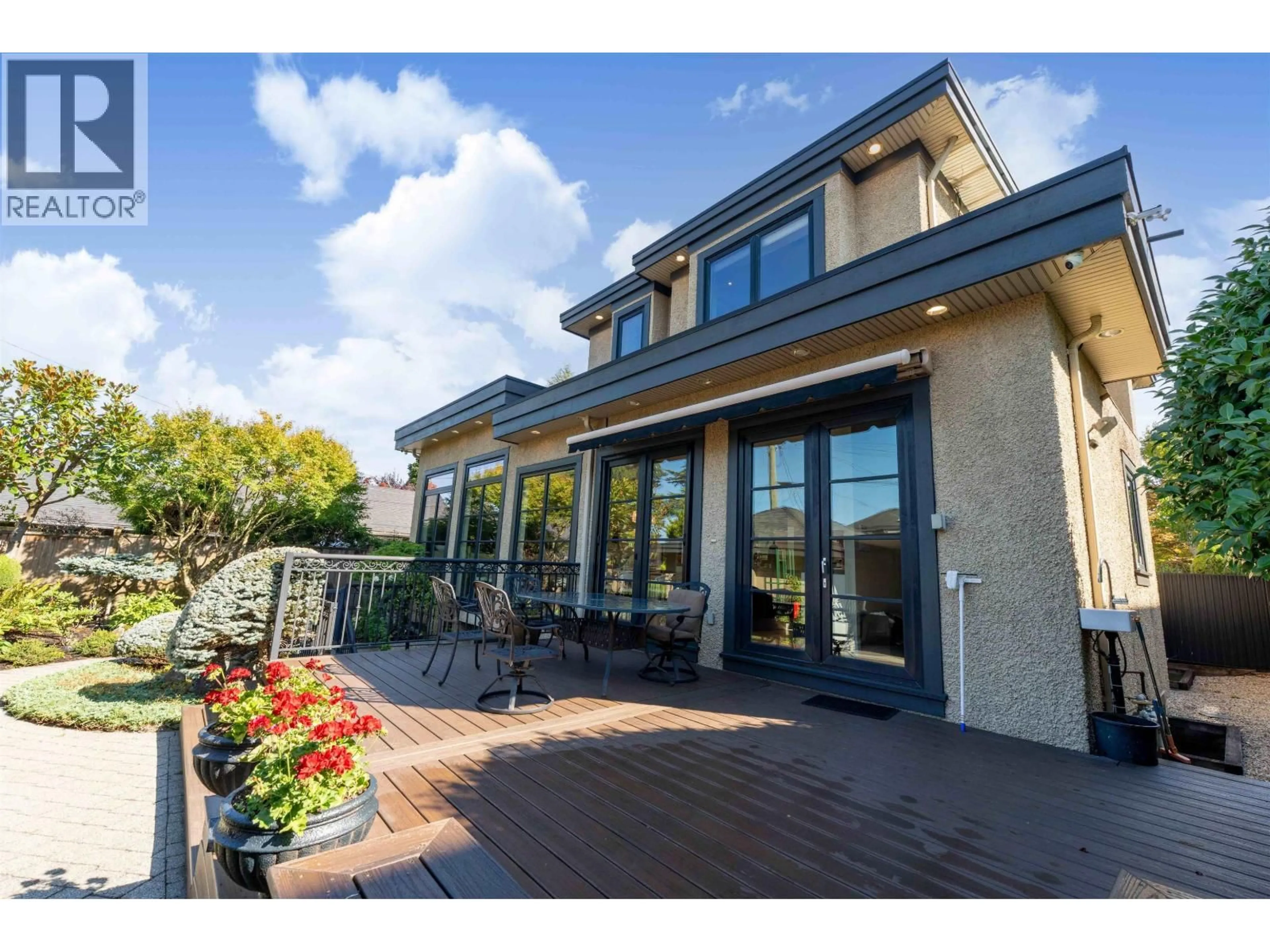 Patio, unknown for 4333 TOWNLEY STREET, Vancouver British Columbia V6L2G7