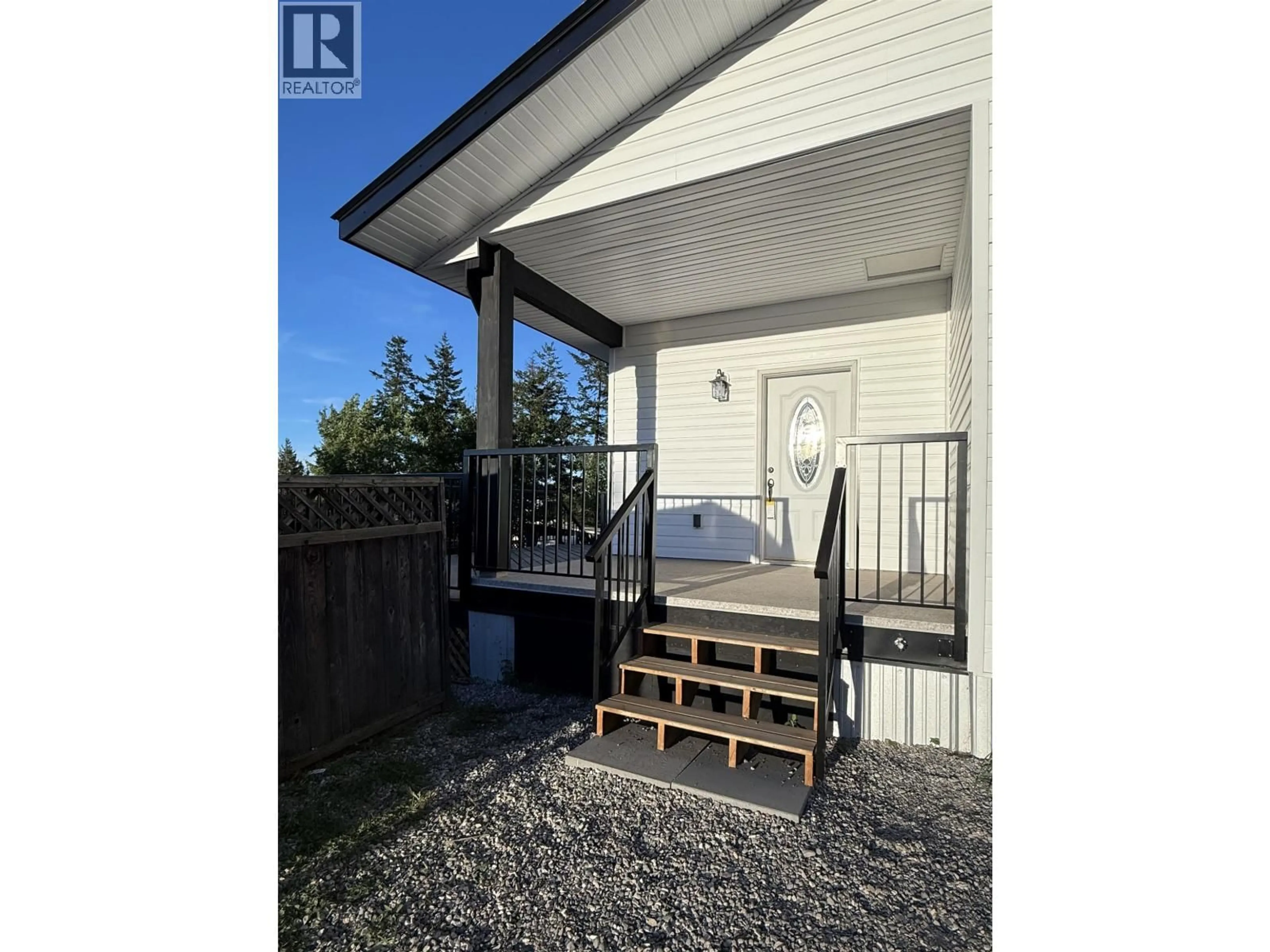 Patio, unknown for 1018 OPAL STREET, Williams Lake British Columbia V2G3M2
