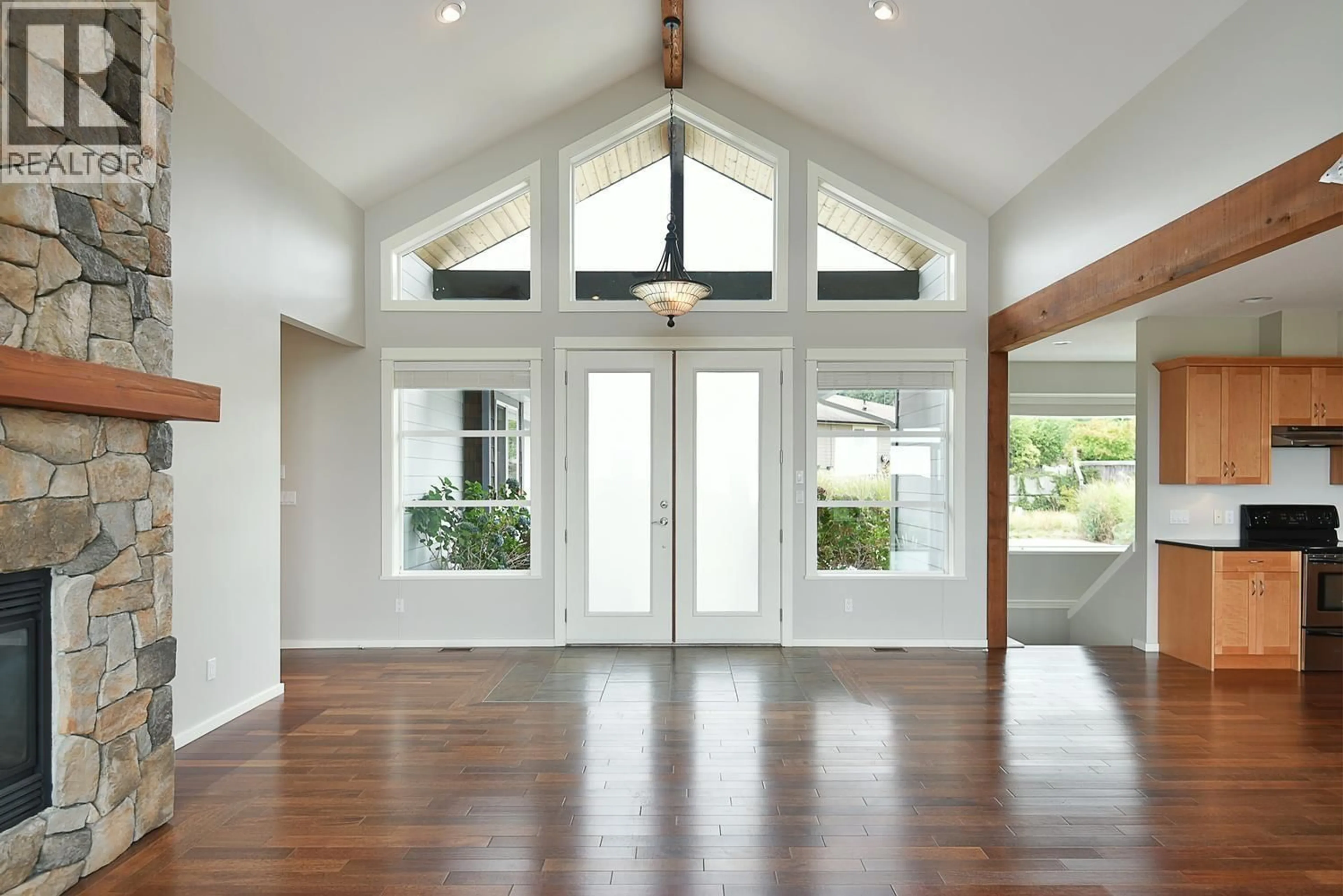 Indoor entryway for 6216 ORACLE ROAD, Sechelt British Columbia V7Z0N7