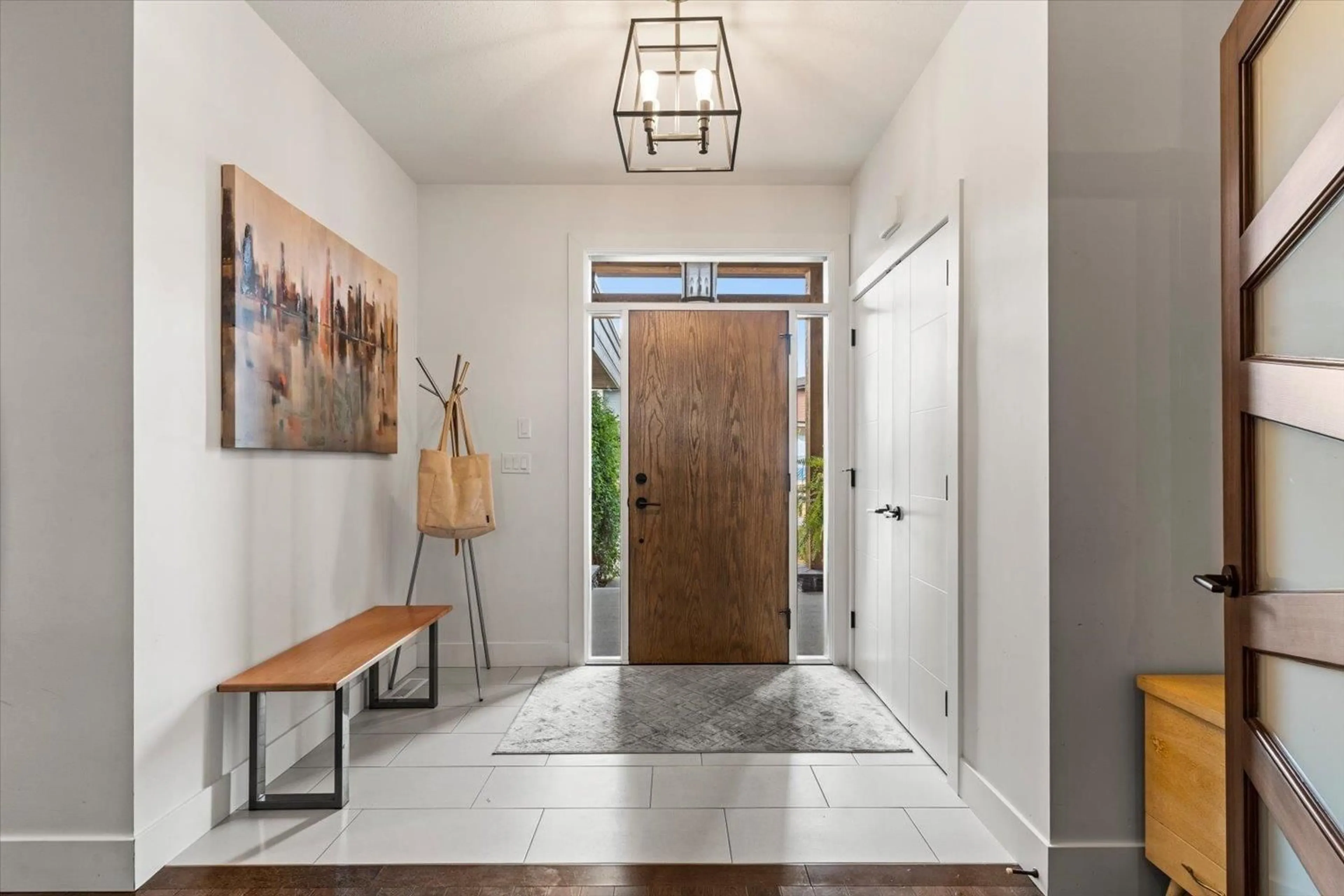 Indoor entryway for 45912 BOGEY PLACE, Chilliwack British Columbia V2R0Z8