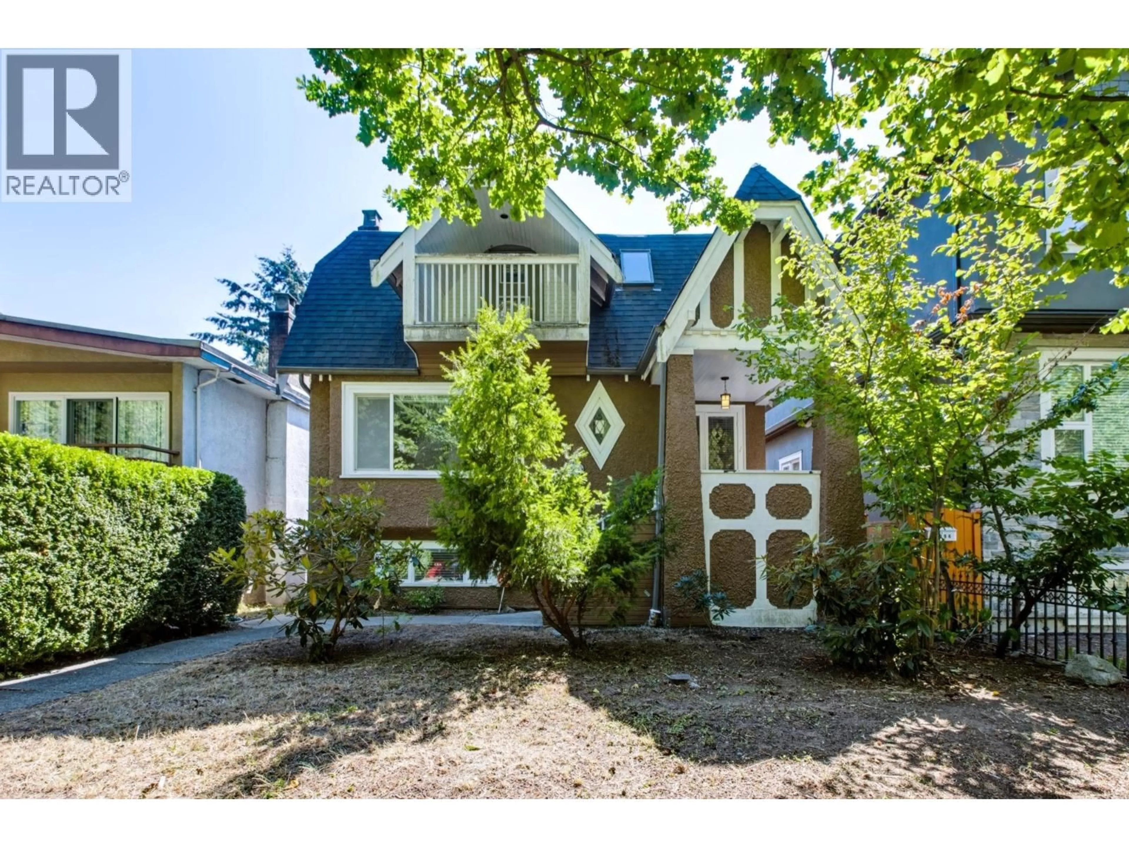 Unknown for 3888 15TH AVENUE, Vancouver British Columbia V6R2Z9