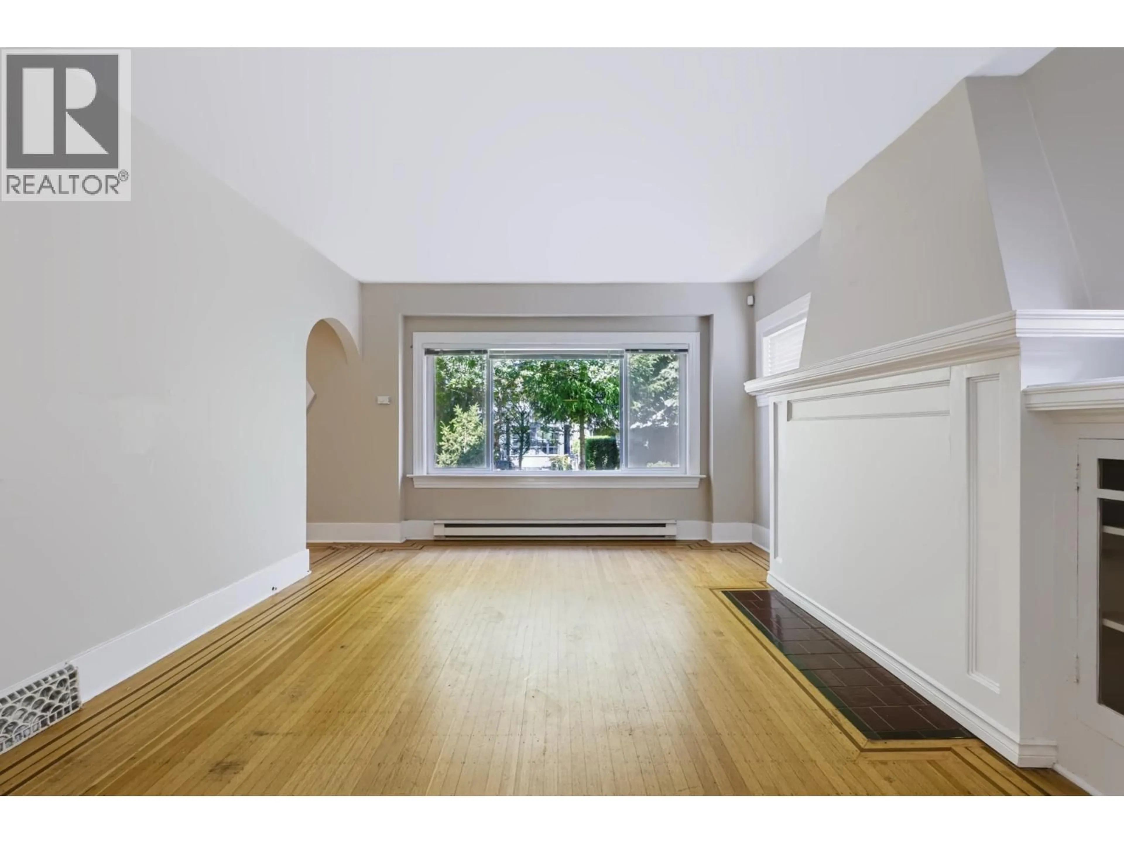 Unknown for 3888 15TH AVENUE, Vancouver British Columbia V6R2Z9