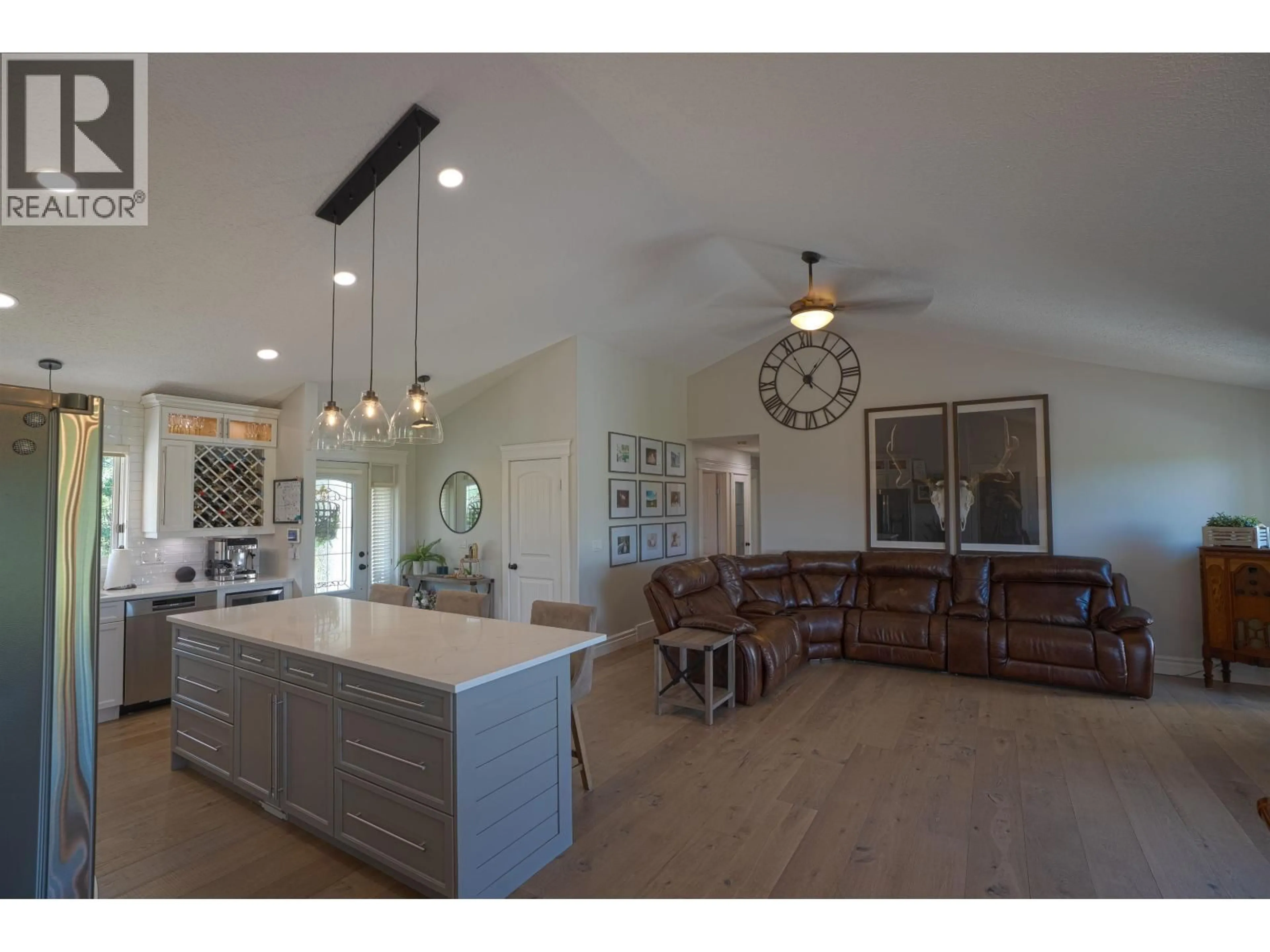 Open concept kitchen, unknown for 10583 86 STREET, Fort St. John British Columbia V1J8E4