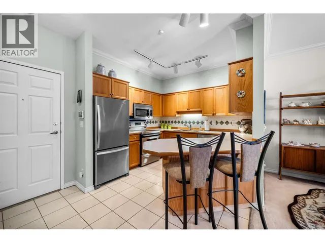 504 - 25 RICHMOND STREET, New Westminster 2
