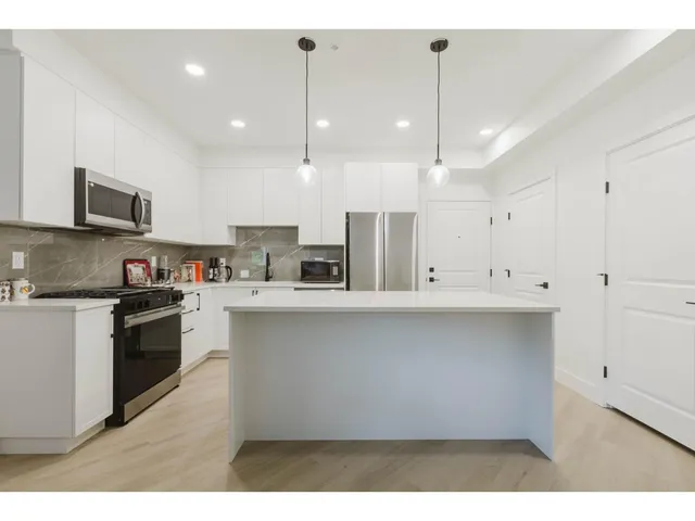 418 - 3480 146A STREET, Surrey 4