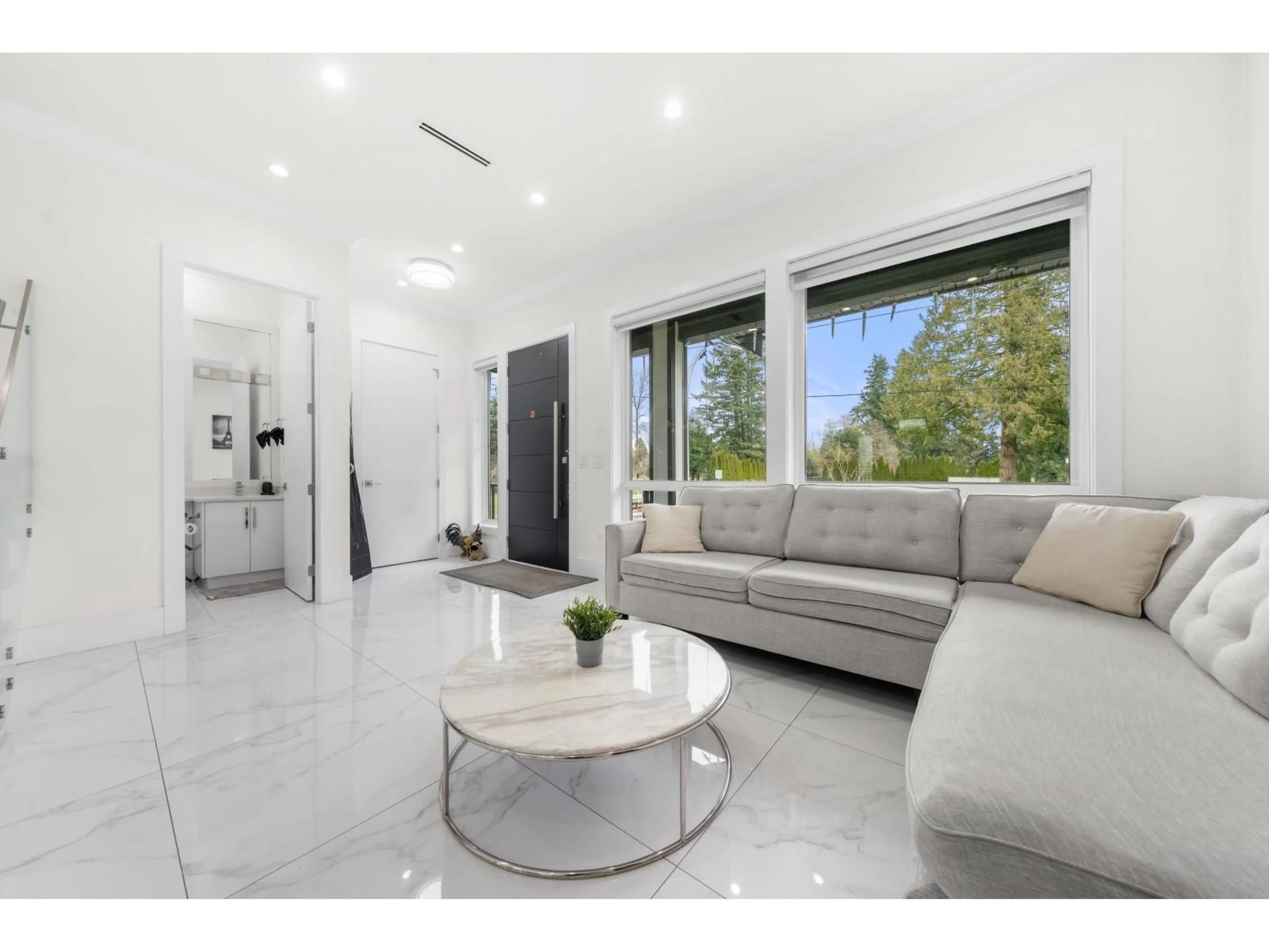 Unknown for 6021 128A STREET, Surrey British Columbia V3X2L3