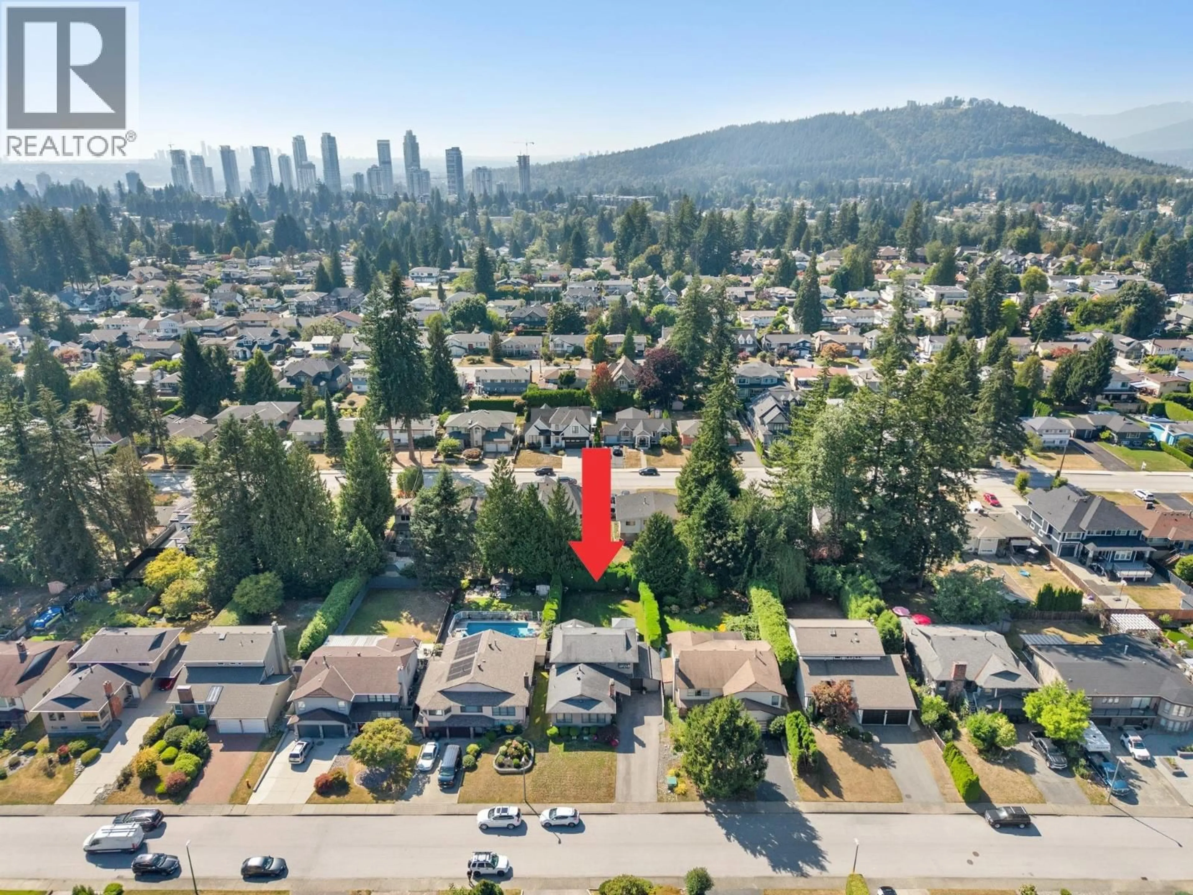 A pic from outside/outdoor area/front of a property/back of a property/a pic from drone, unknown for 928 MERRITT STREET, Coquitlam British Columbia V3J7M1