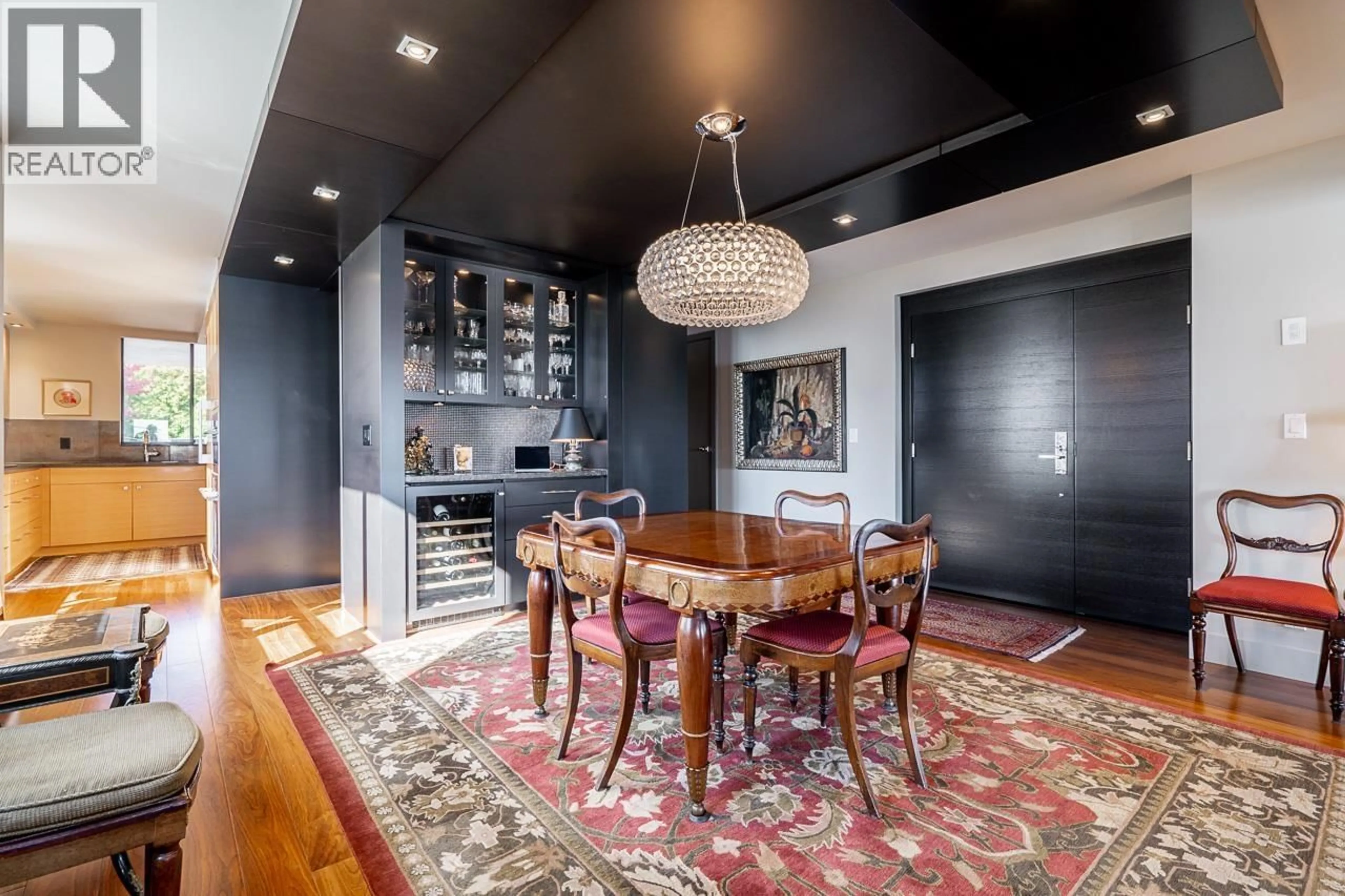 Dining room, unknown for 301 - 1930 BELLEVUE AVENUE, West Vancouver British Columbia V7V1B5