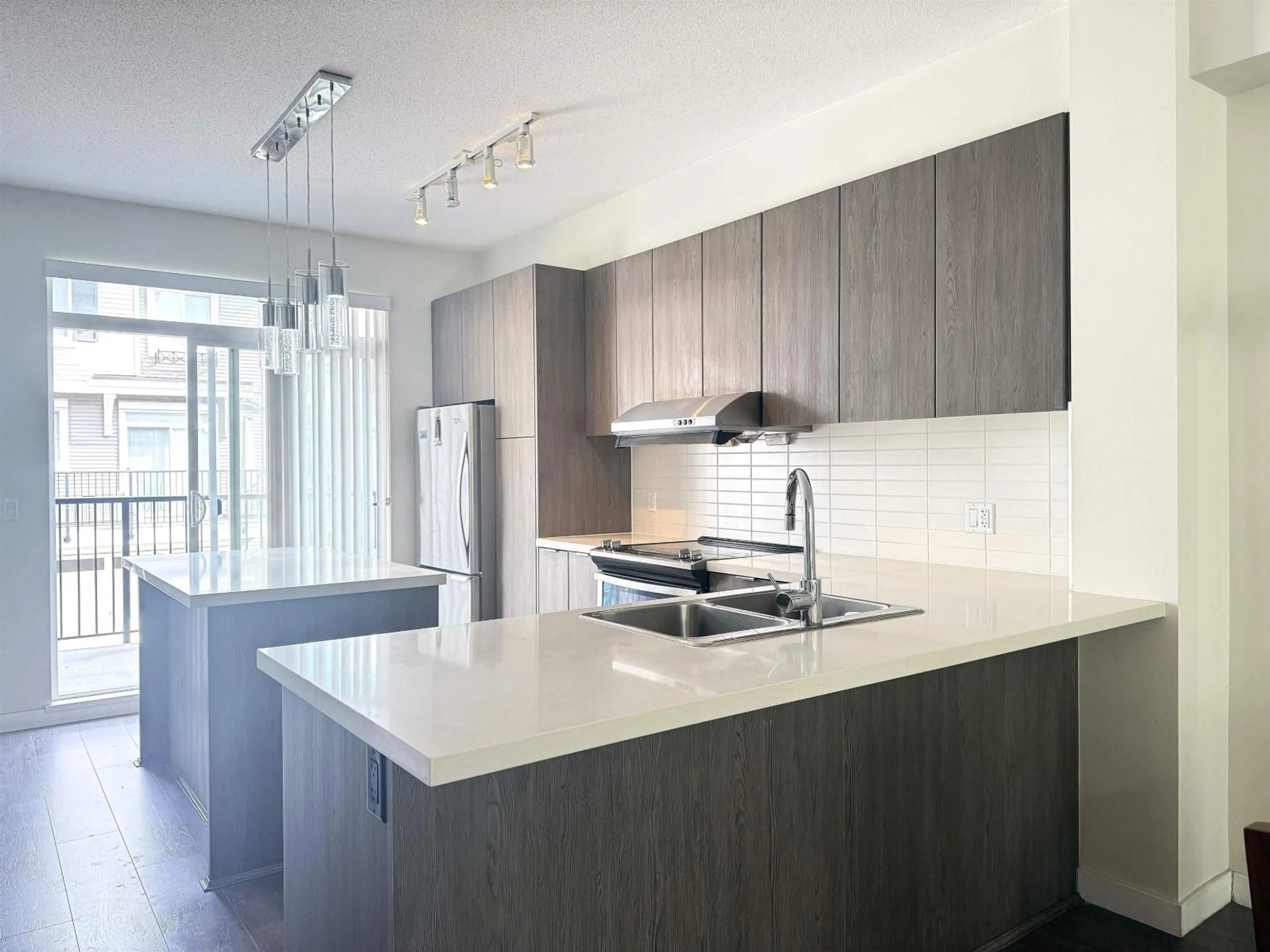 Open concept kitchen, unknown for 43 - 10735 84 AVENUE, Delta British Columbia V4C0C7