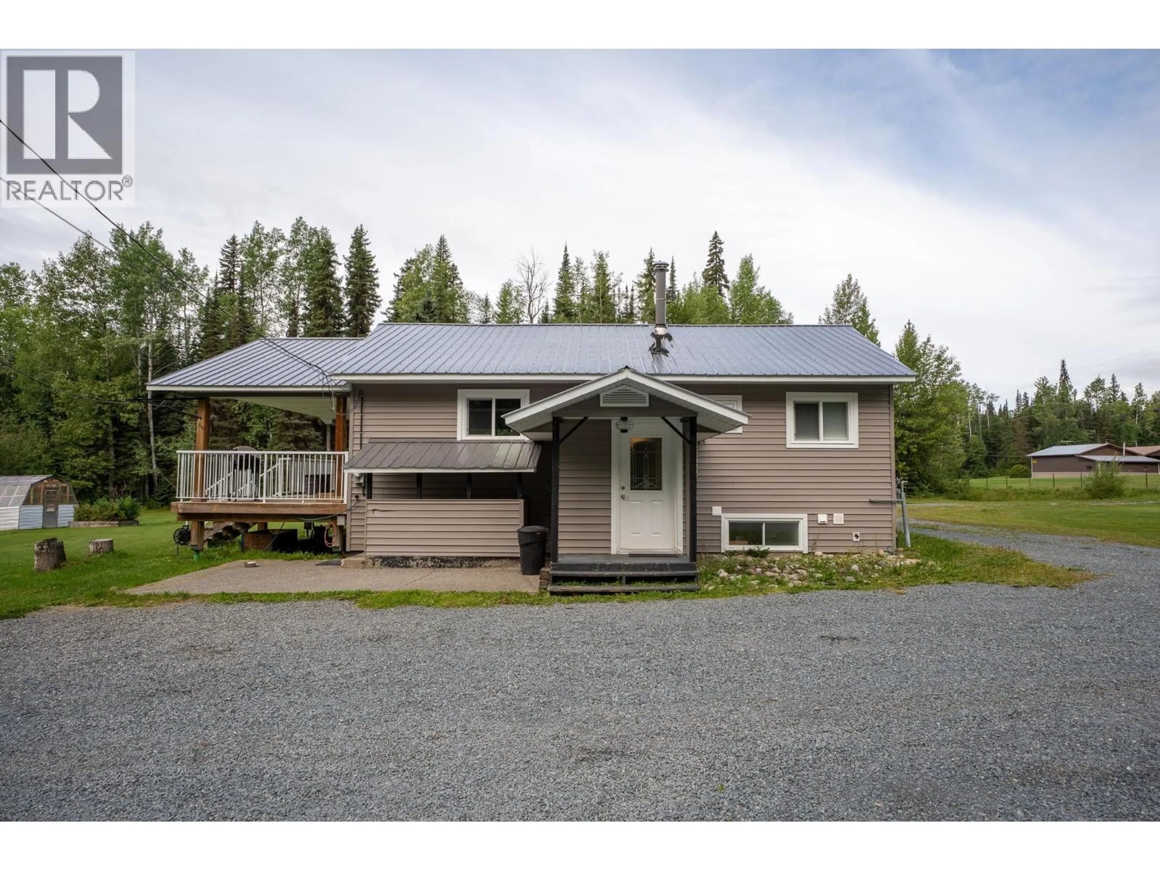 Home with vinyl exterior material, unknown for 5325 MUERMANN ROAD, Prince George British Columbia V2K5V8