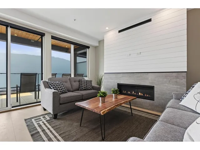205 - 3175 COLUMBIA VALLEY ROAD, Cultus Lake 4