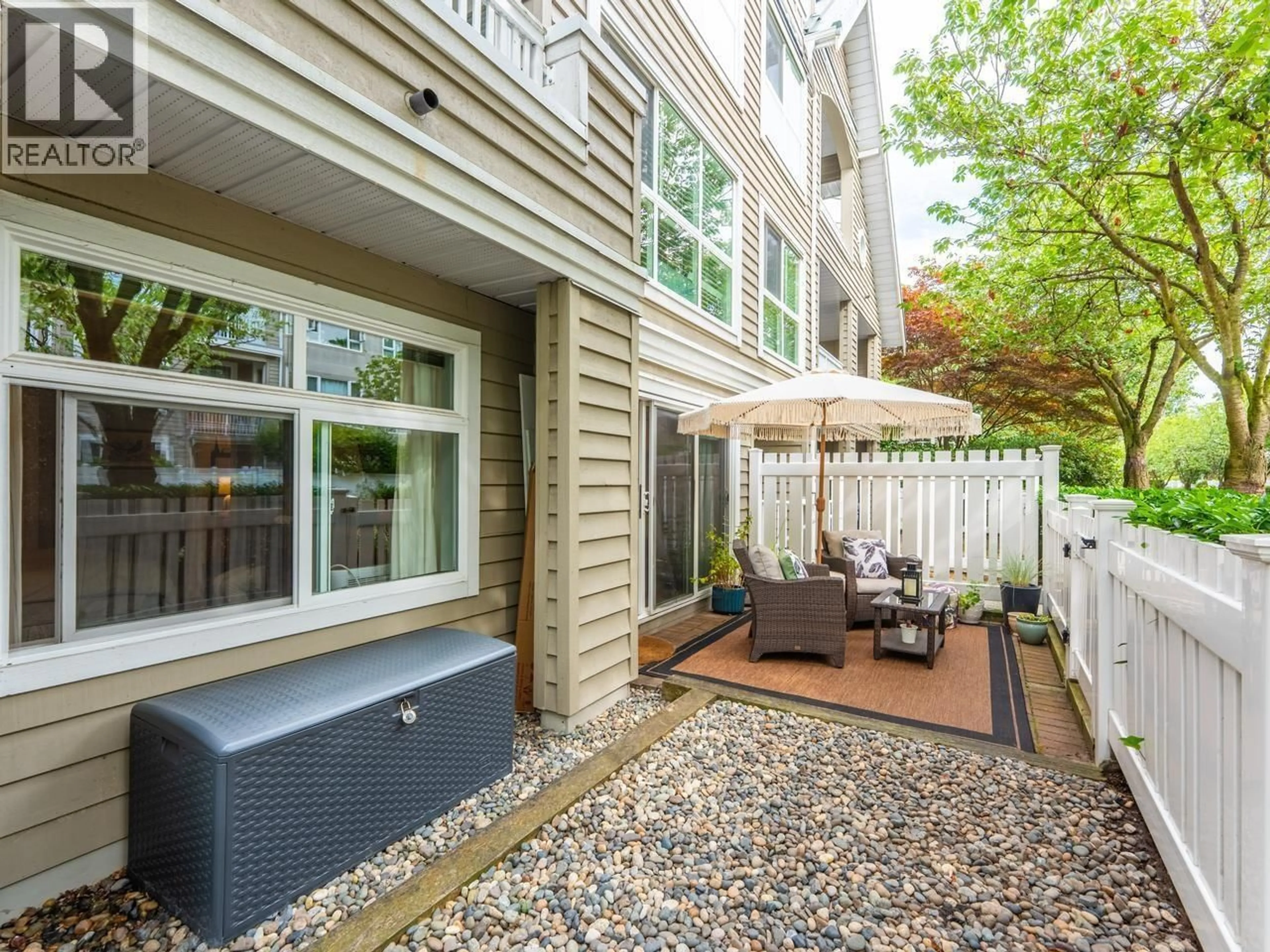 Patio, street for 117 - 5900 DOVER CRESCENT, Richmond British Columbia V7C5R4