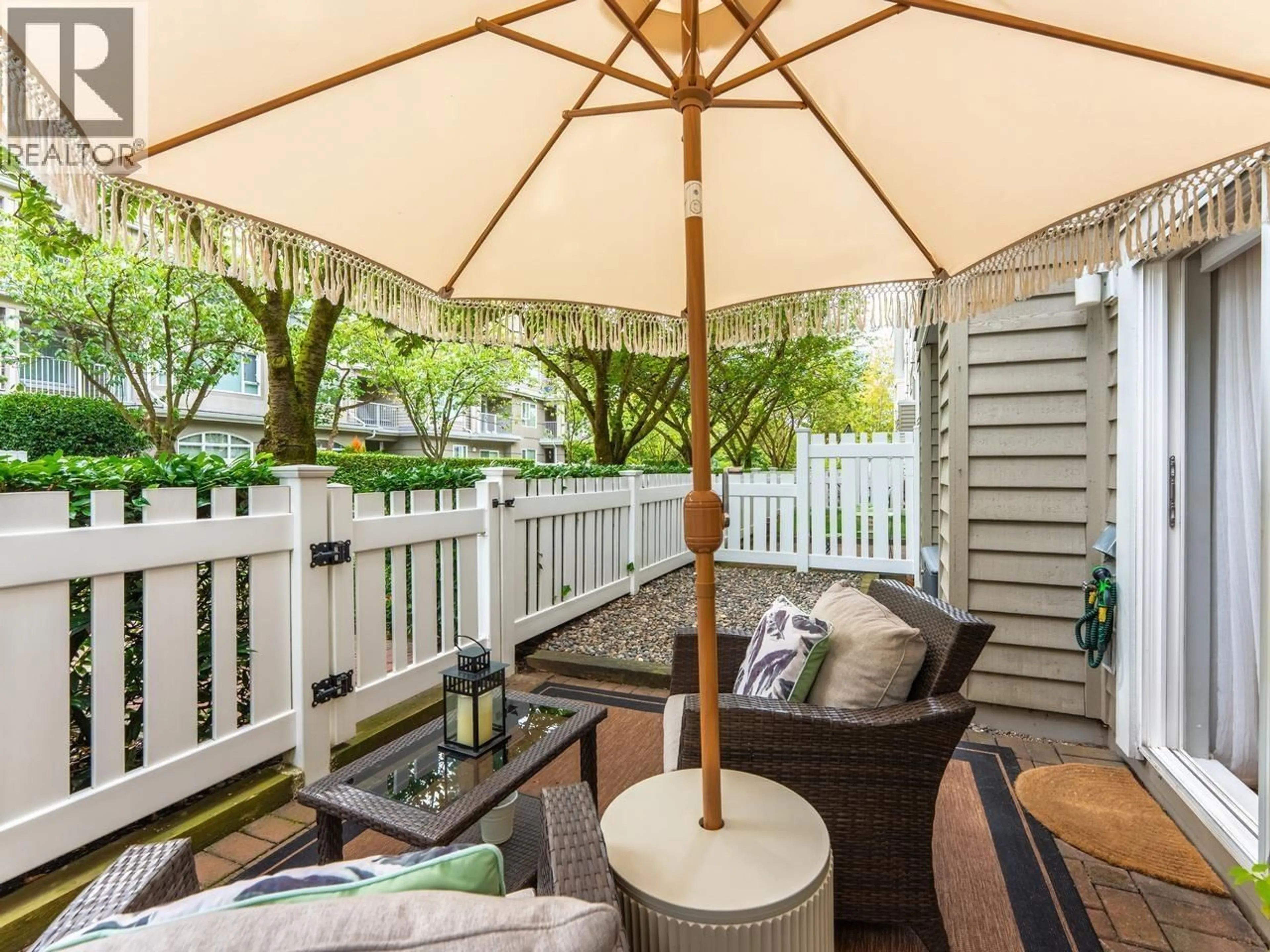 Patio, street for 117 - 5900 DOVER CRESCENT, Richmond British Columbia V7C5R4