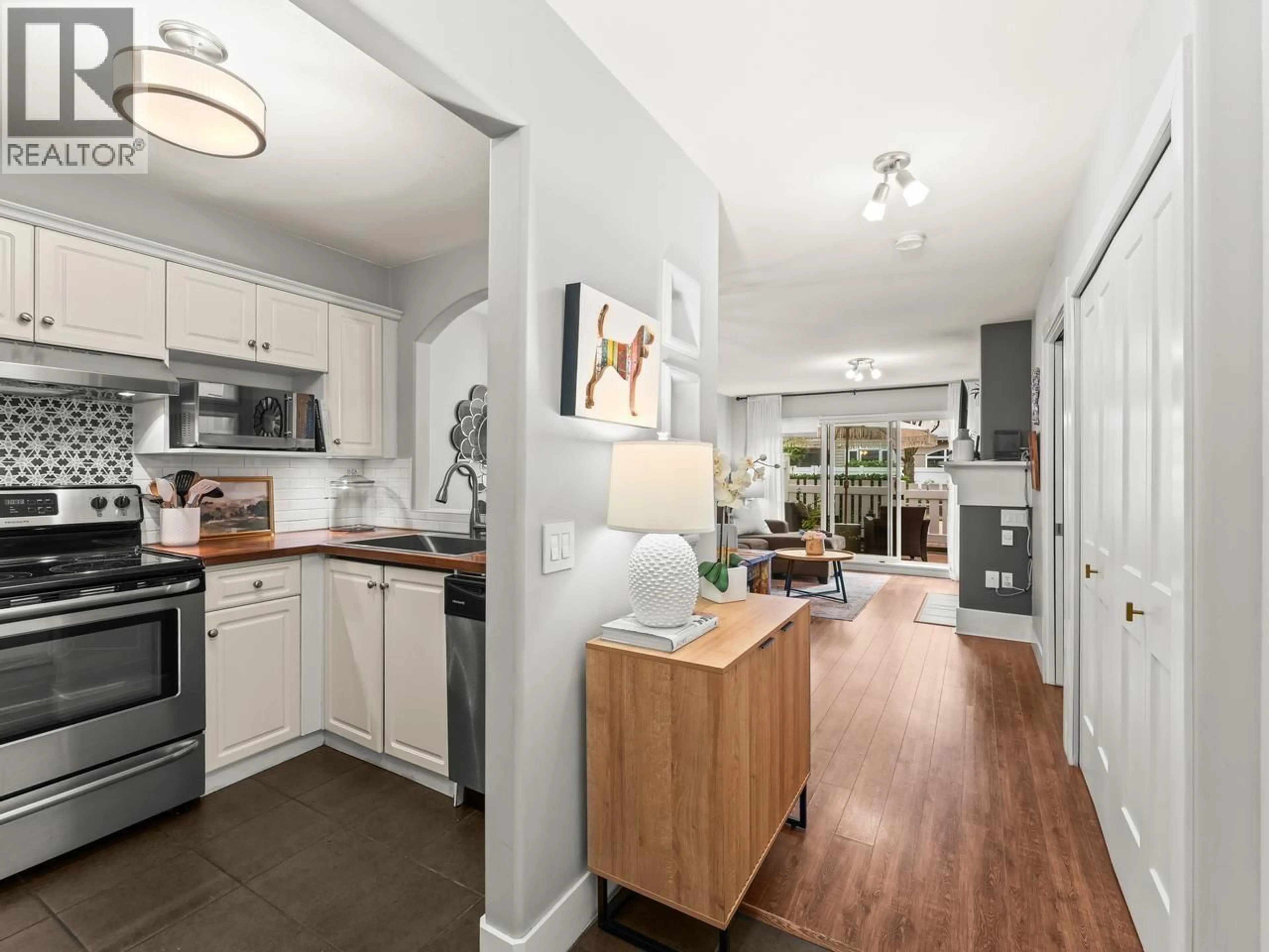 Open concept kitchen, unknown for 117 - 5900 DOVER CRESCENT, Richmond British Columbia V7C5R4