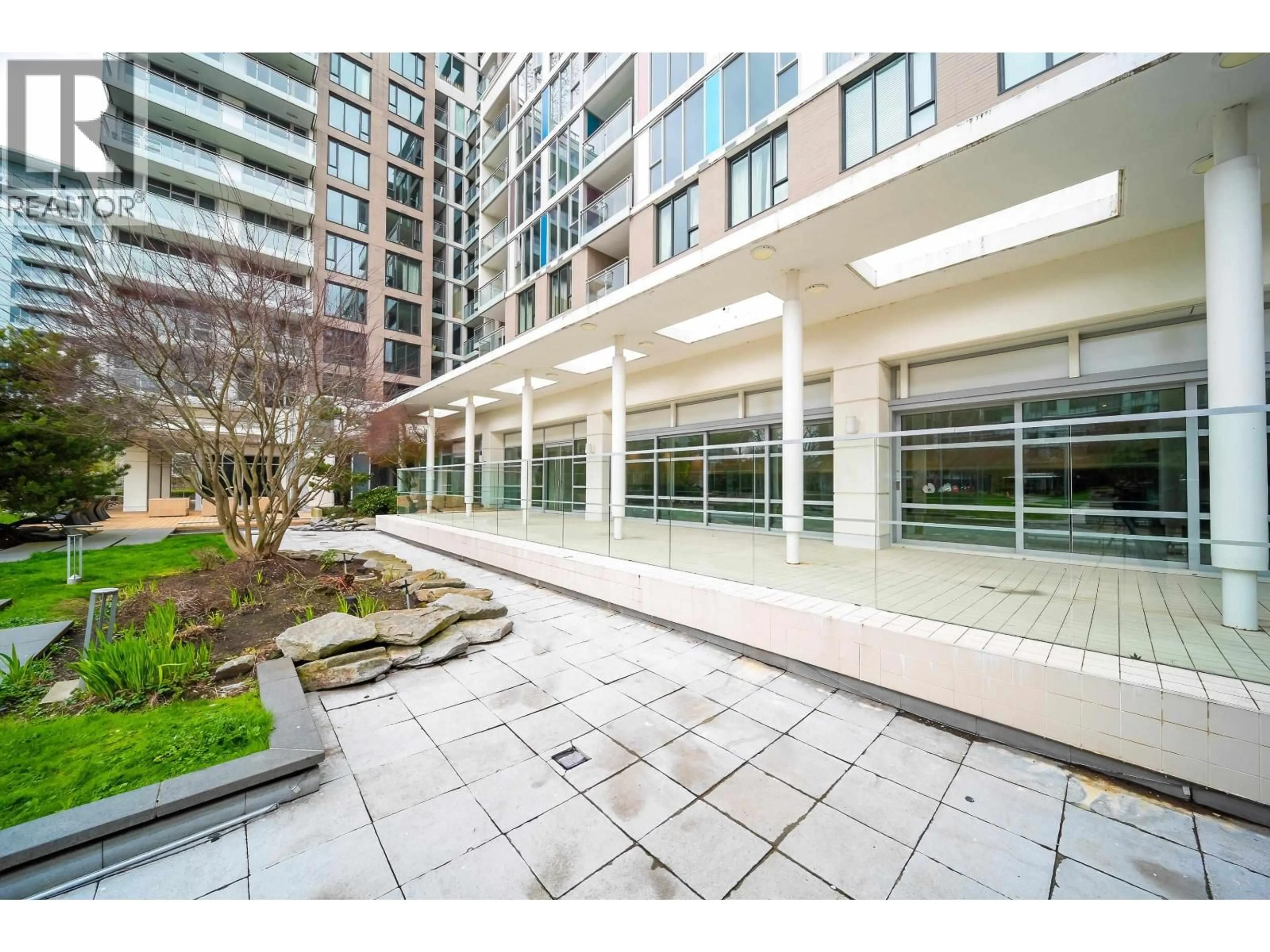 Patio, unknown for 825 - 8988 PATTERSON ROAD, Richmond British Columbia V6X0R2