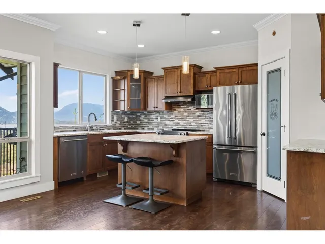 43726 ALAMEDA DRIVE, Chilliwack 2