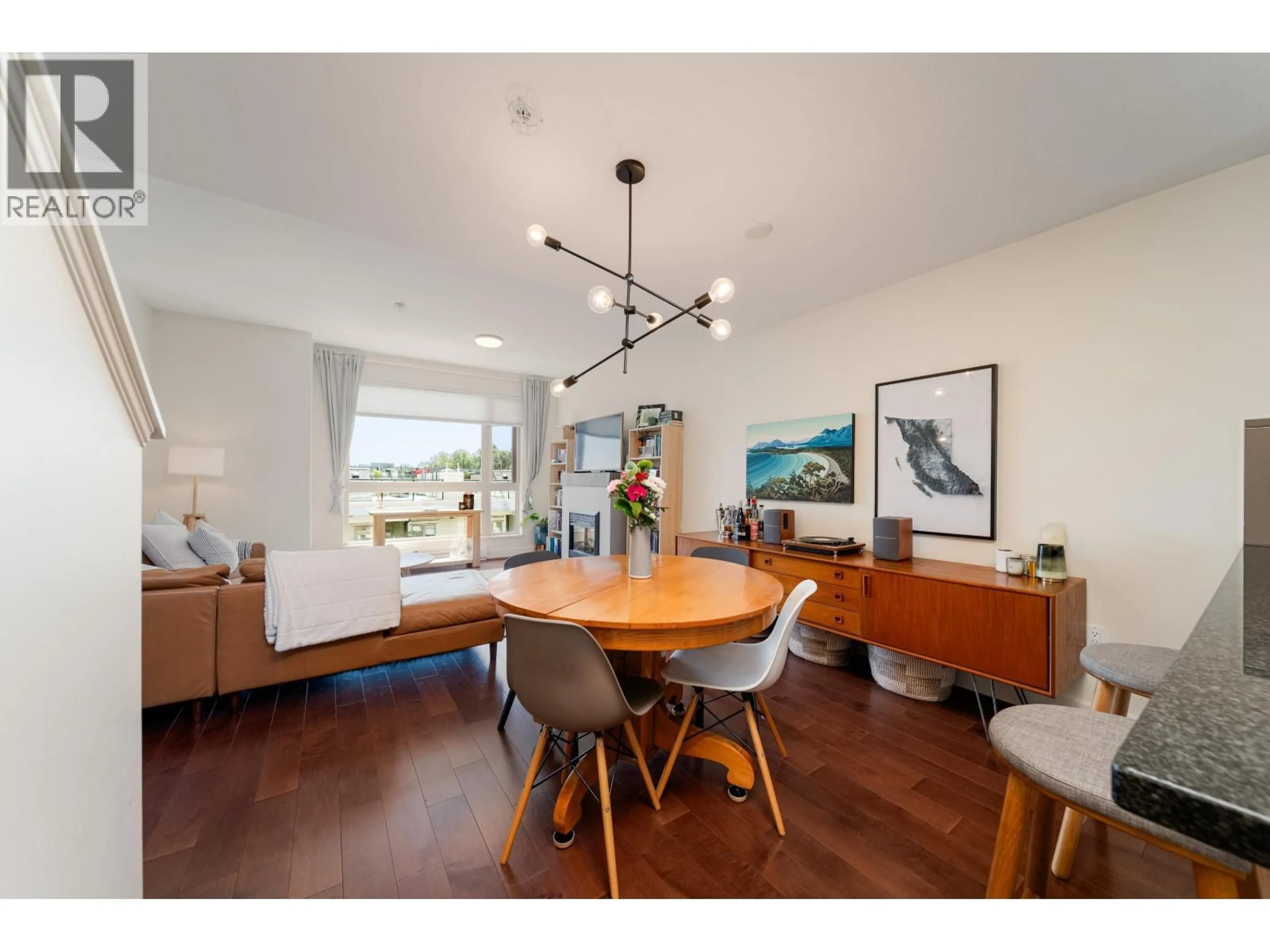 Dining room, wood/laminate floor for 64 - 728 14TH STREET, North Vancouver British Columbia V7M0A8