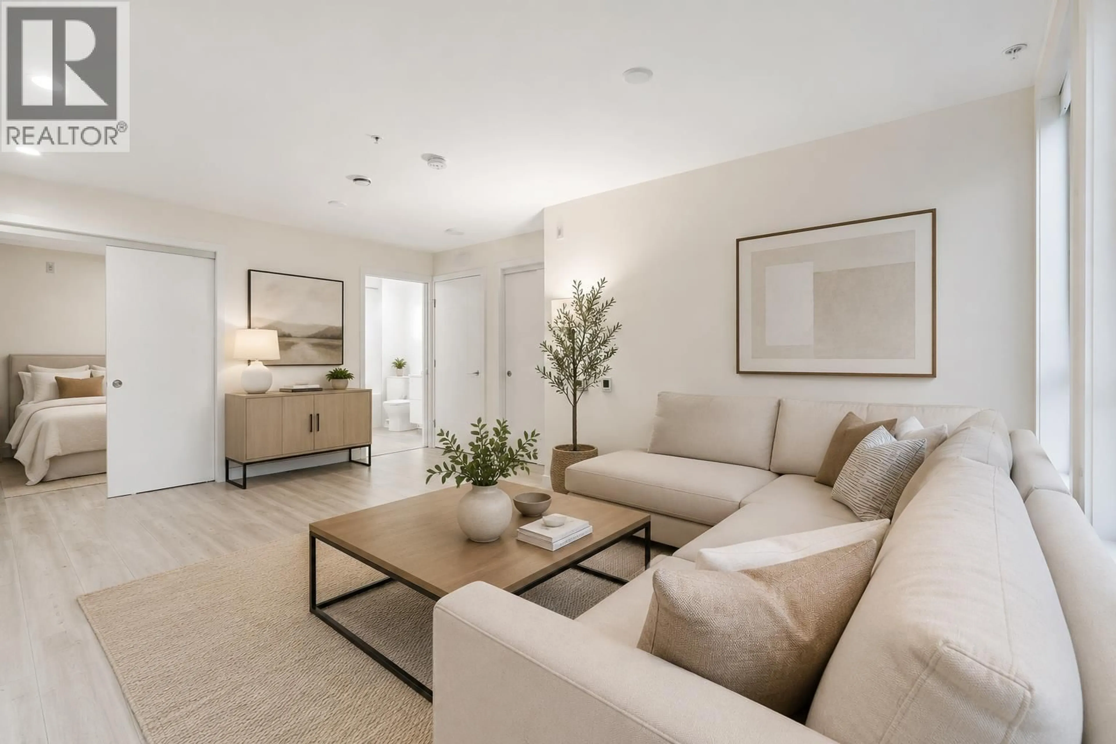 Living room with furniture, unknown for 124 - 2035 GLENAIRE STREET, North Vancouver British Columbia V7P1Y2